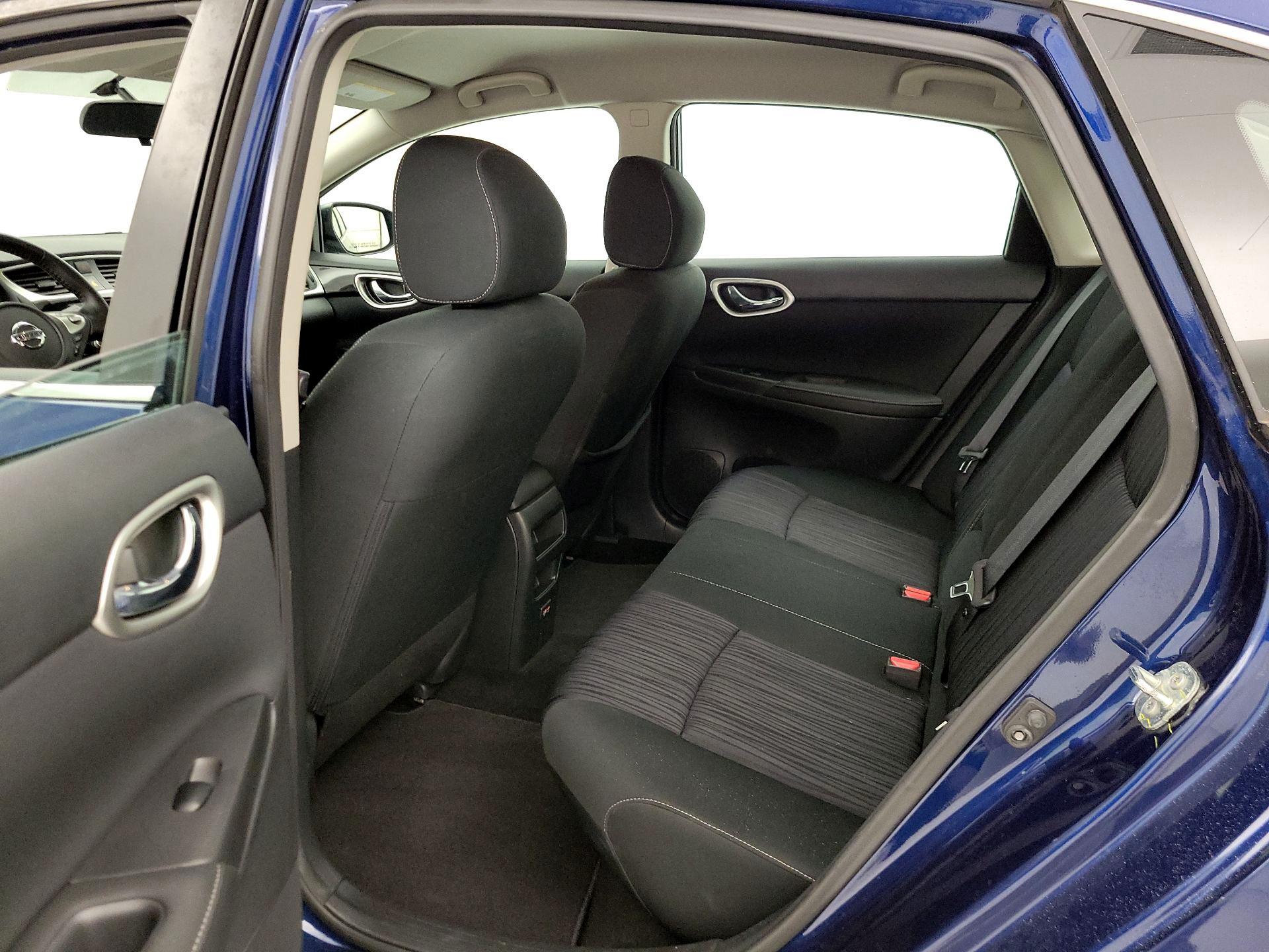 Thumbnail: 2019 Nissan Sentra - 19