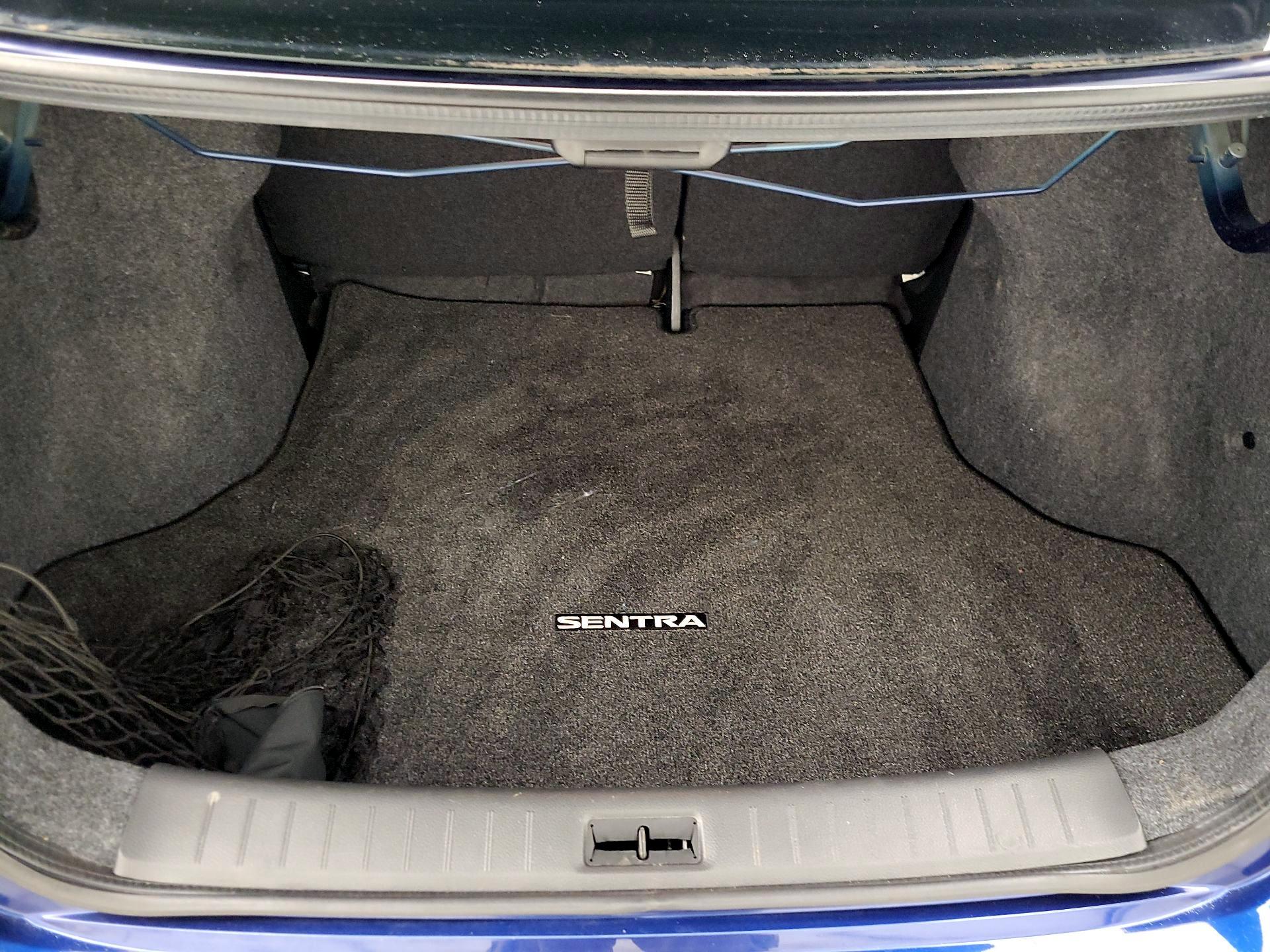 Thumbnail: 2019 Nissan Sentra - 20