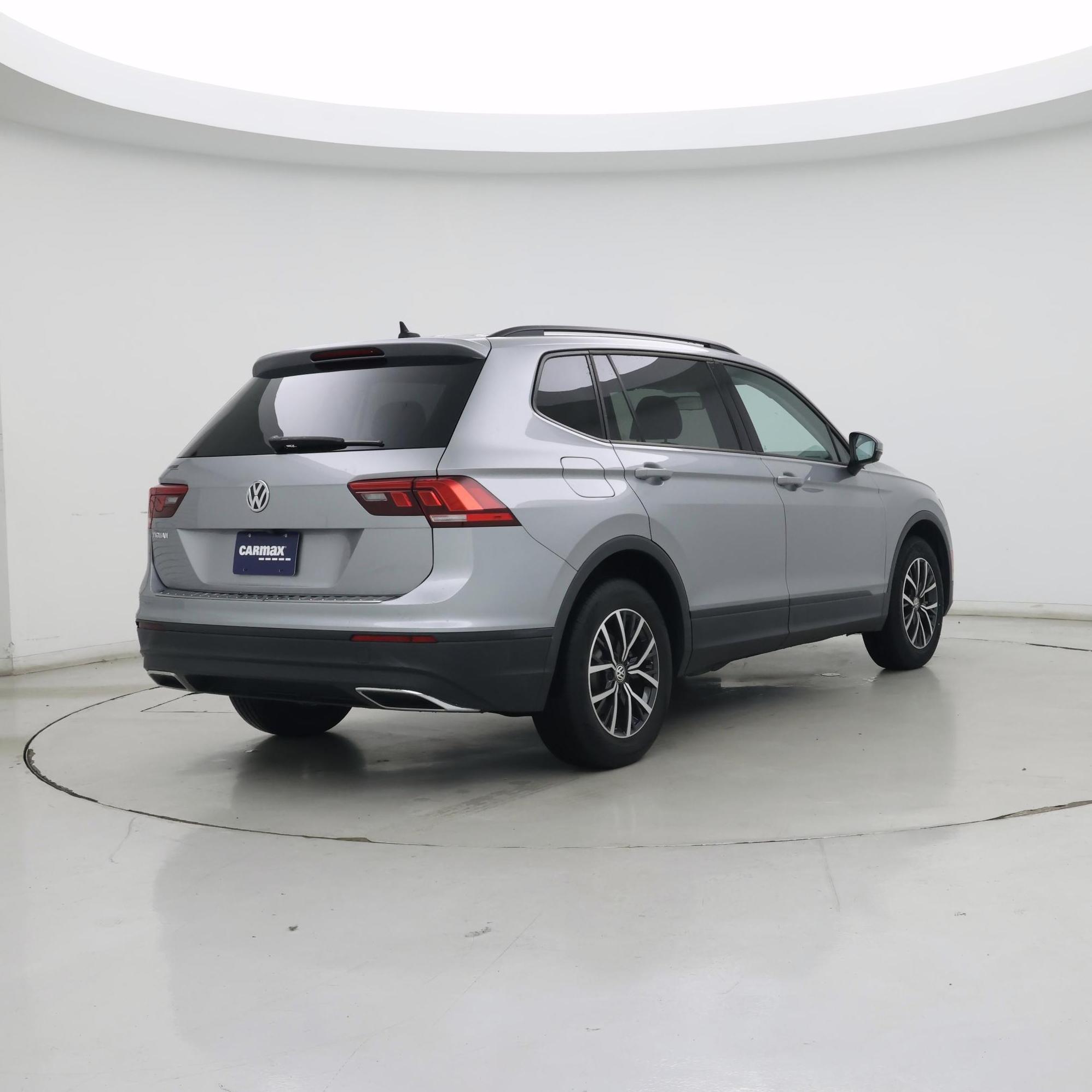 Thumbnail: 2021 Volkswagen Tiguan - 8