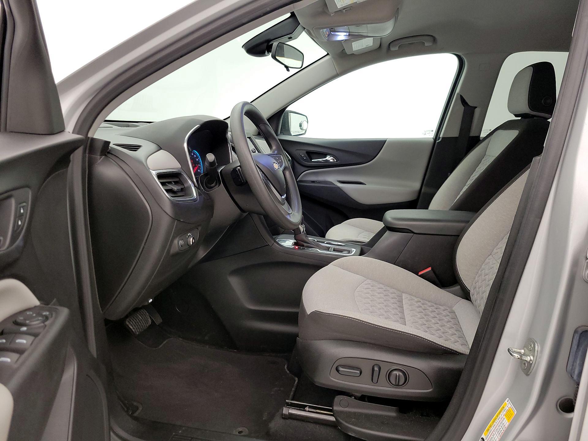Thumbnail: 2022 Chevrolet Equinox - 11