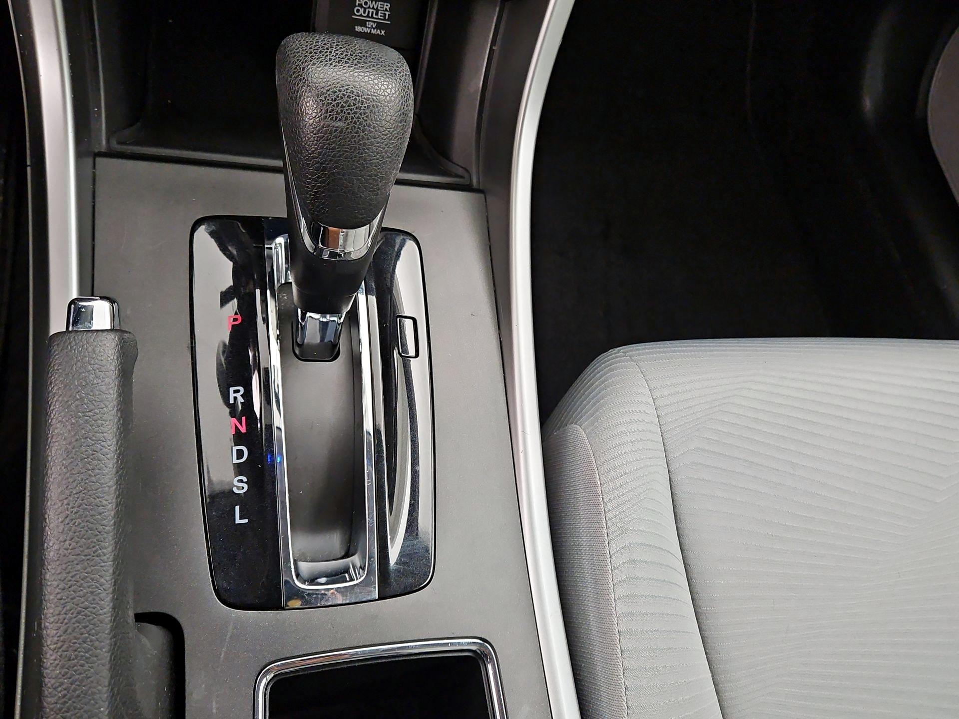 Thumbnail: 2015 Honda Accord - 17