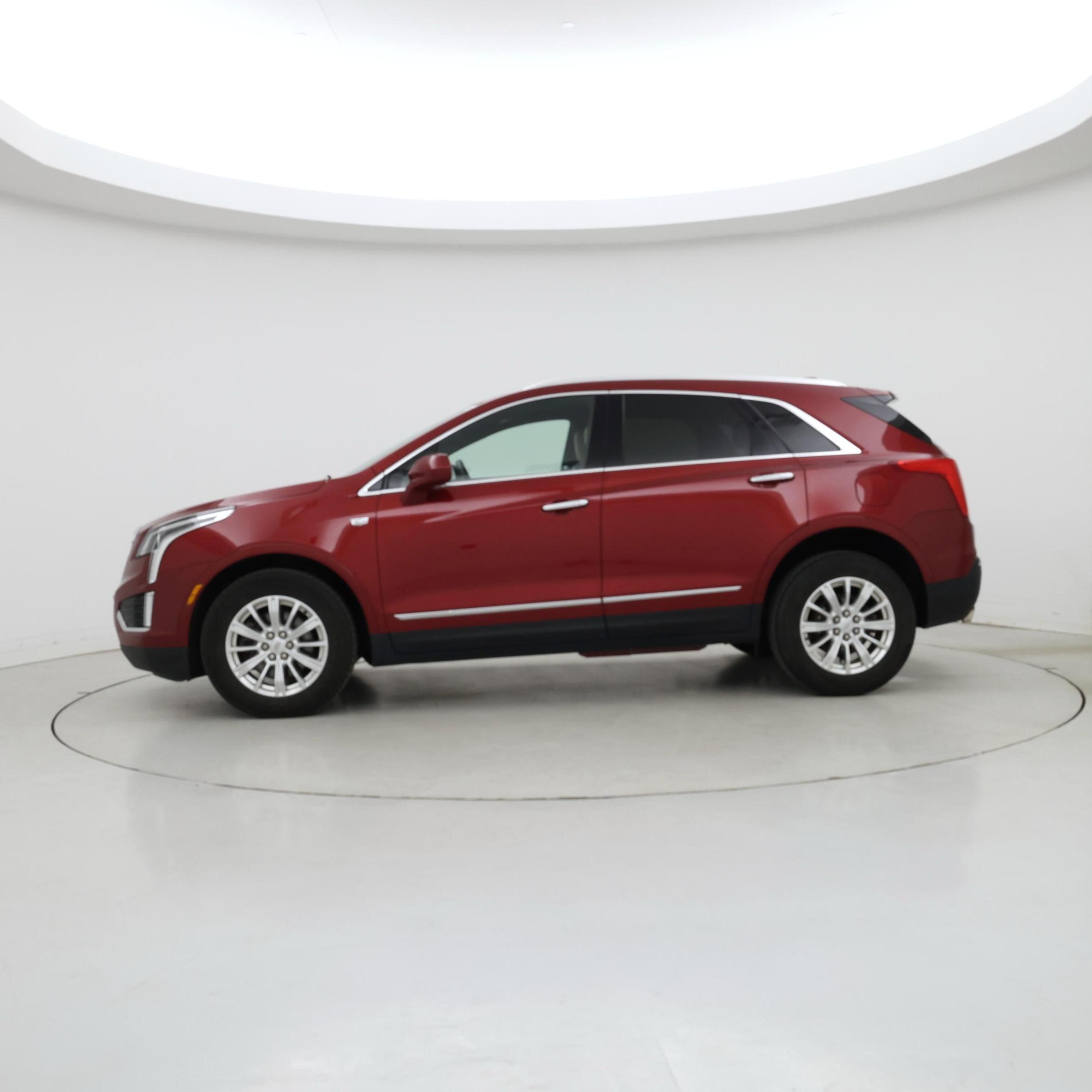 Thumbnail: 2019 Cadillac XT5 - 3