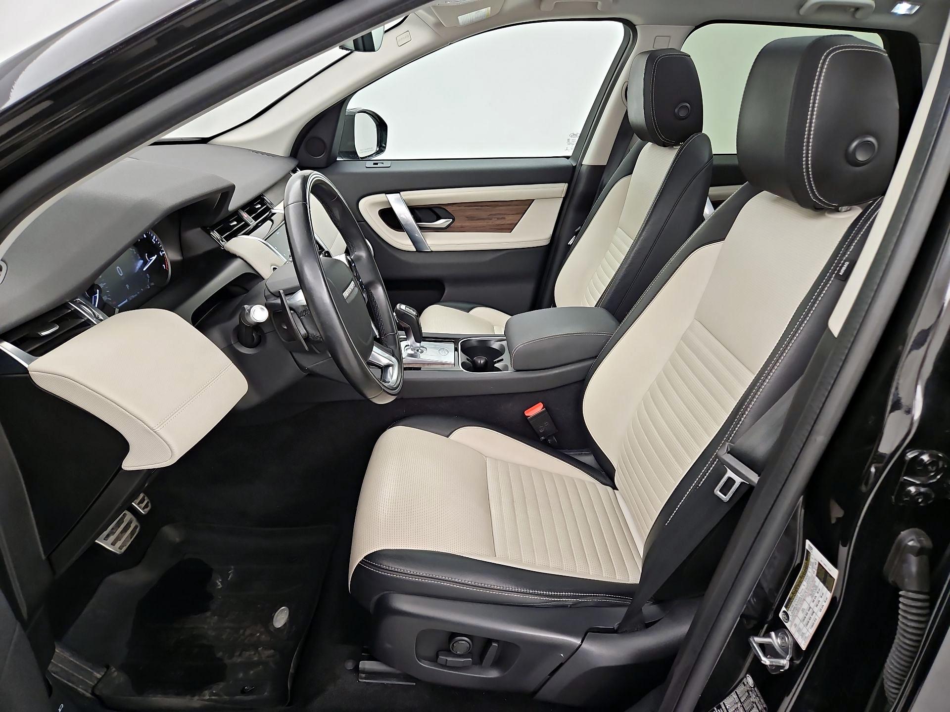 Thumbnail: 2020 Land Rover Discovery Sport - 11