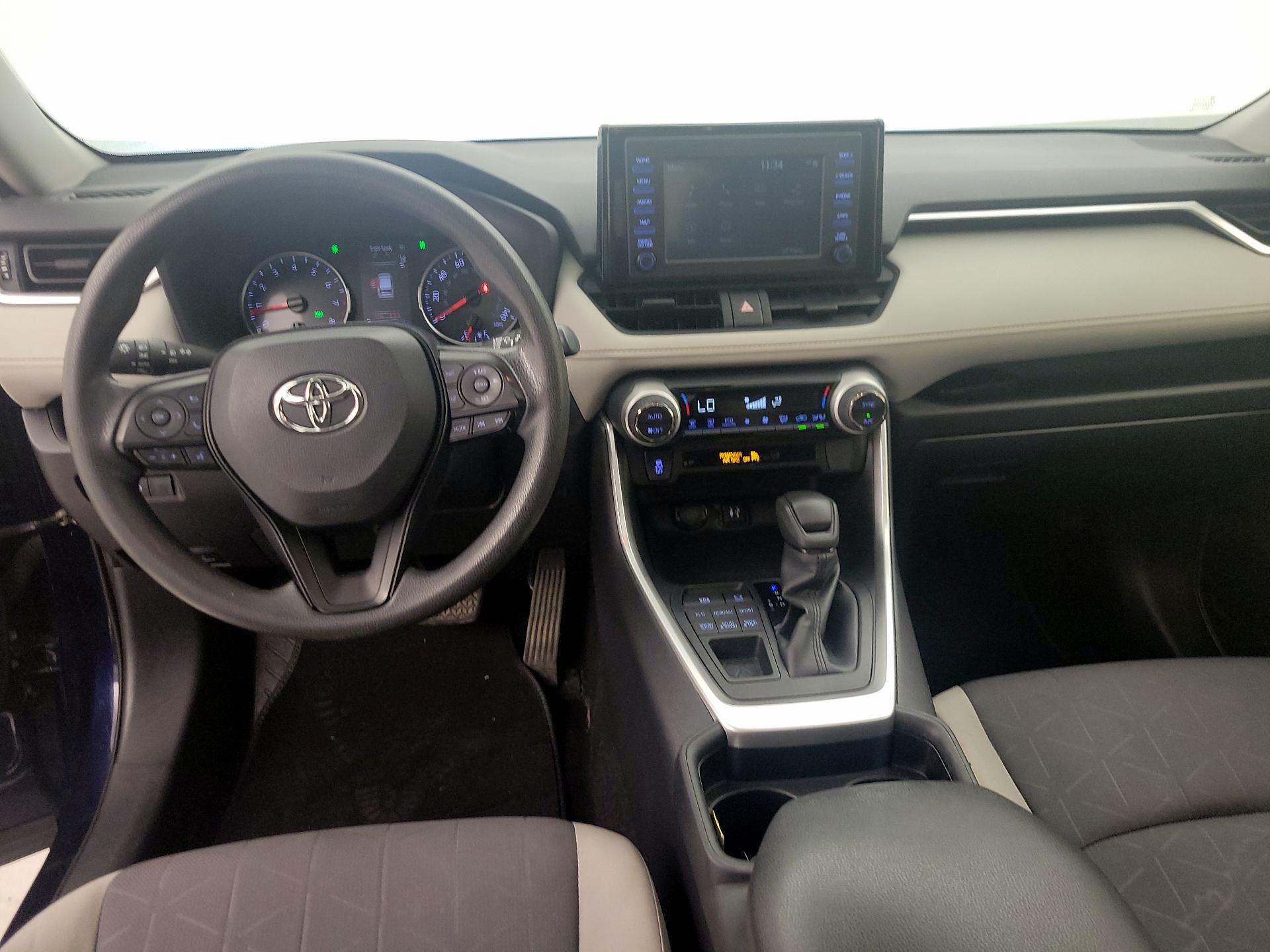 Thumbnail: 2019 Toyota RAV4 - 9