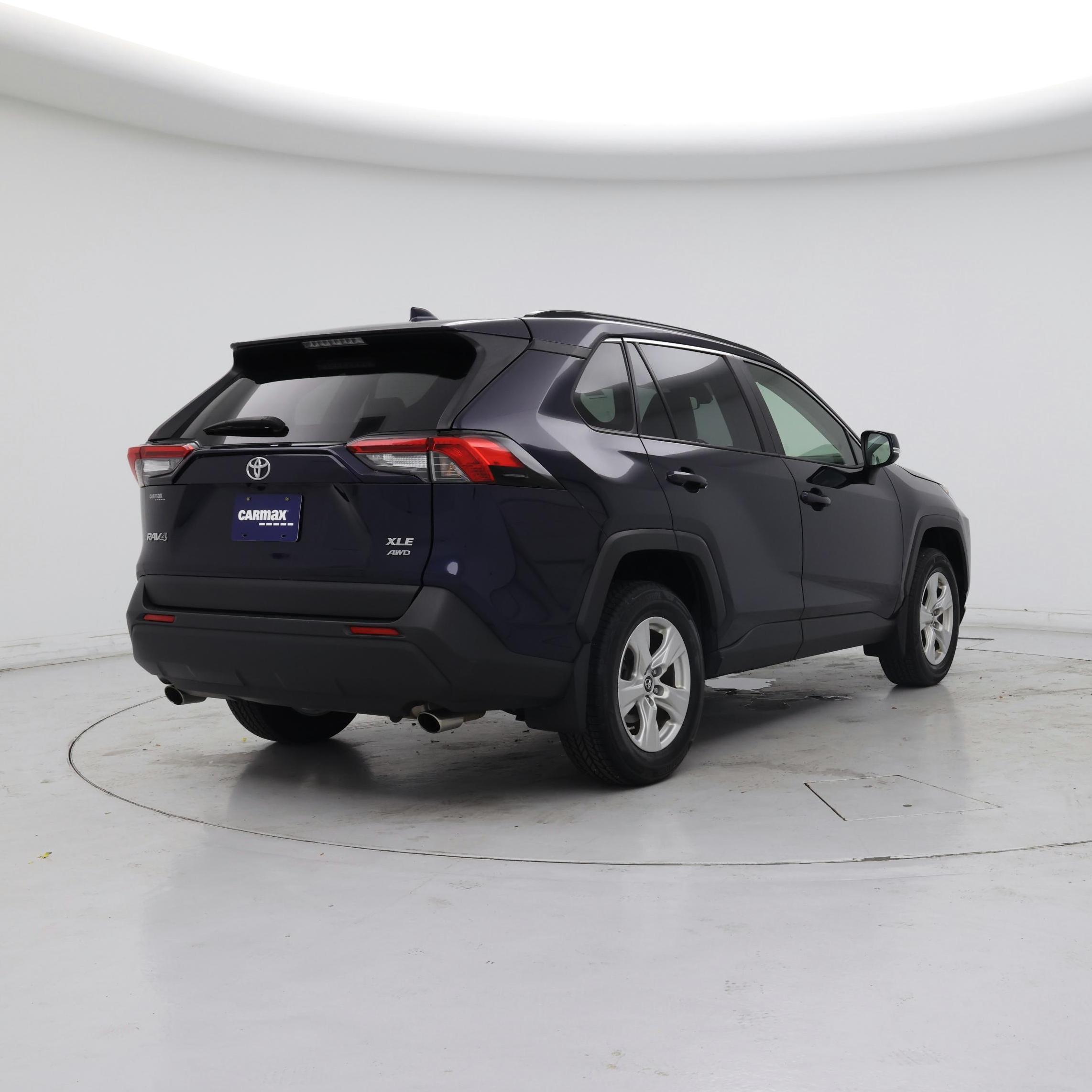 Thumbnail: 2019 Toyota RAV4 - 8
