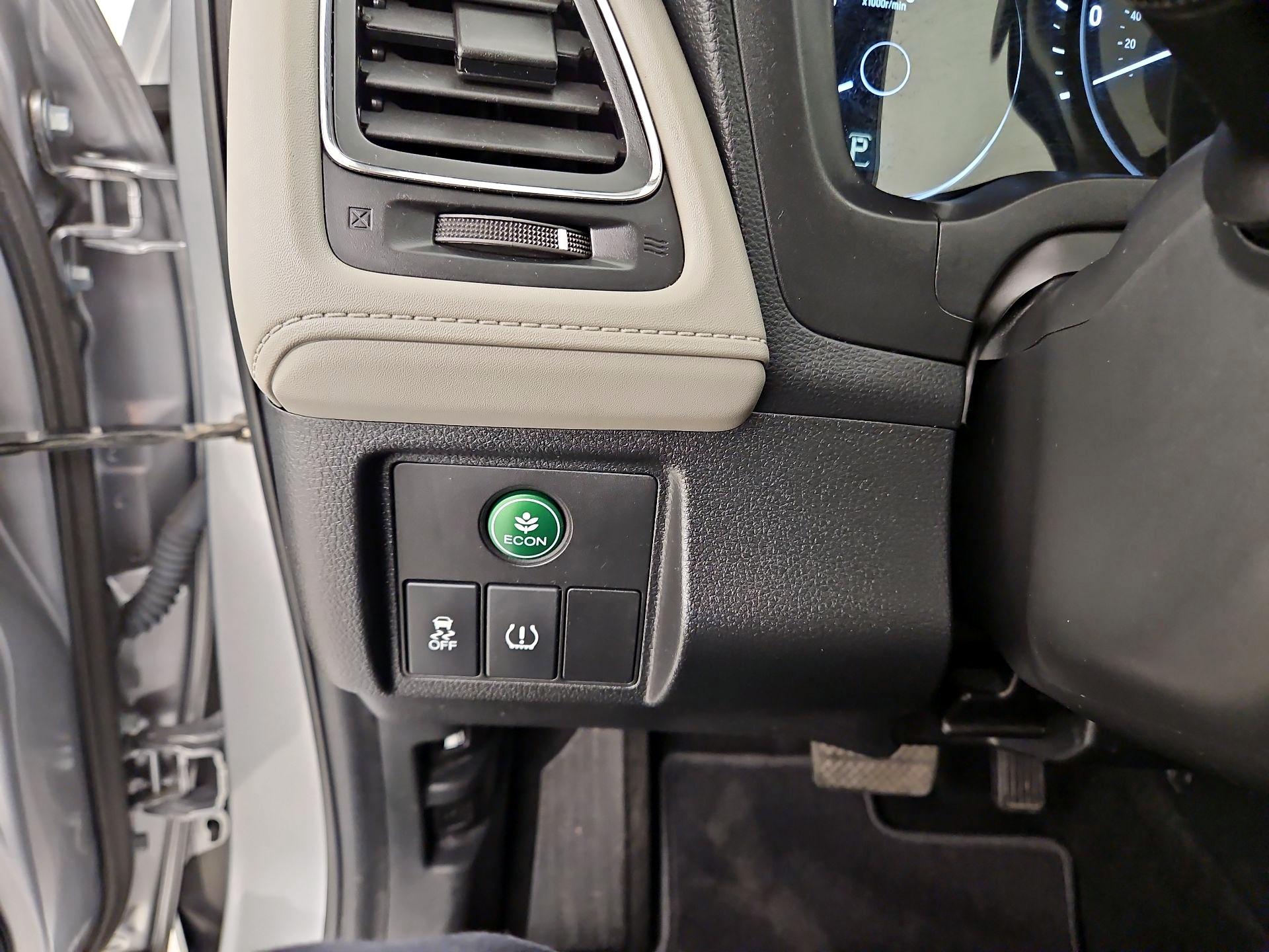 Thumbnail: 2018 Honda HR-V - 13
