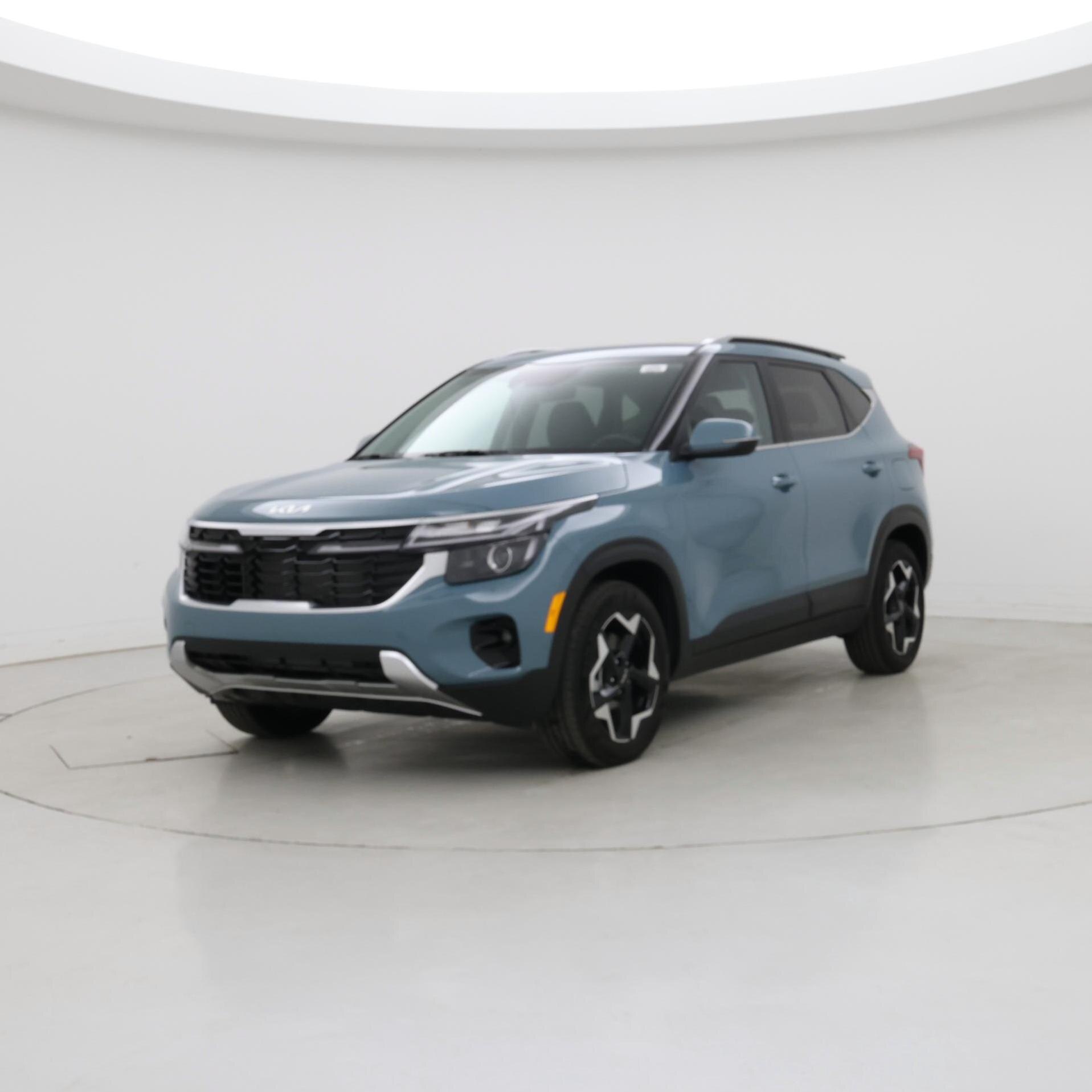 Thumbnail: 2024 Kia Seltos - 4