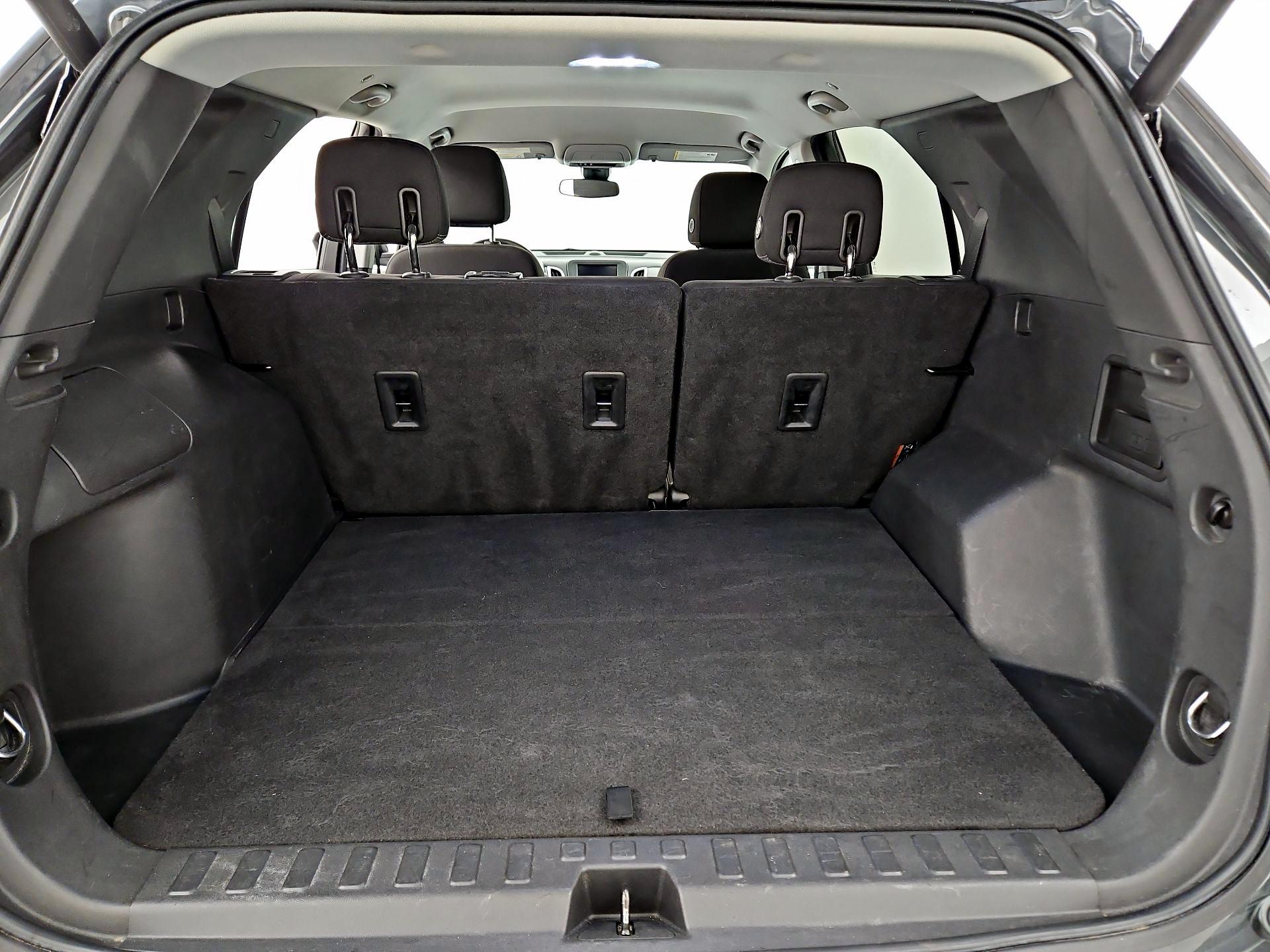 Thumbnail: 2020 Chevrolet Equinox - 20