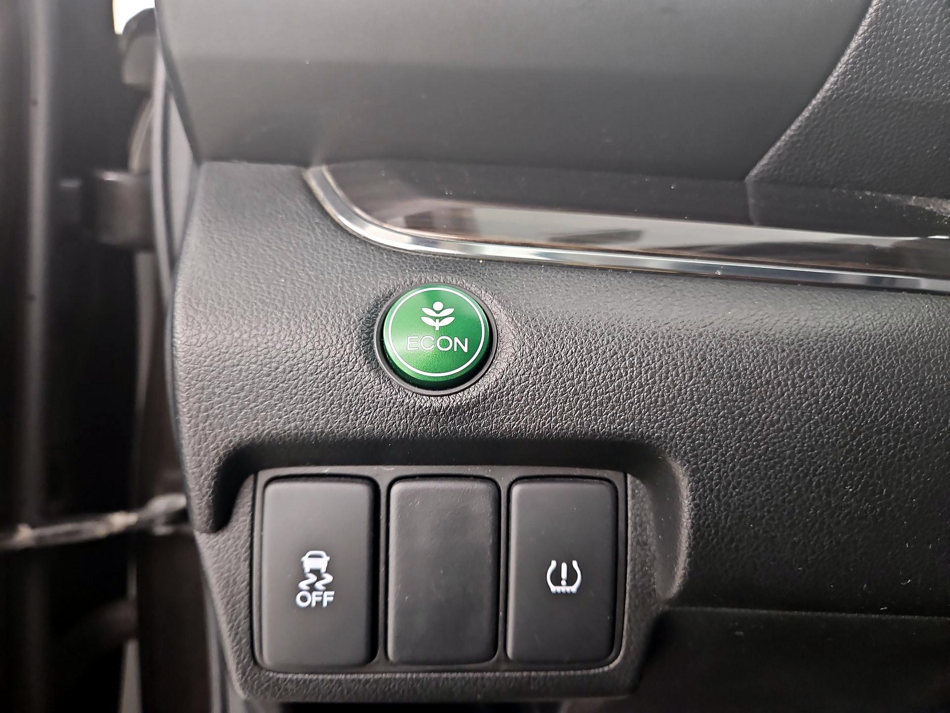 Thumbnail: 2016 Honda CR-V - 13
