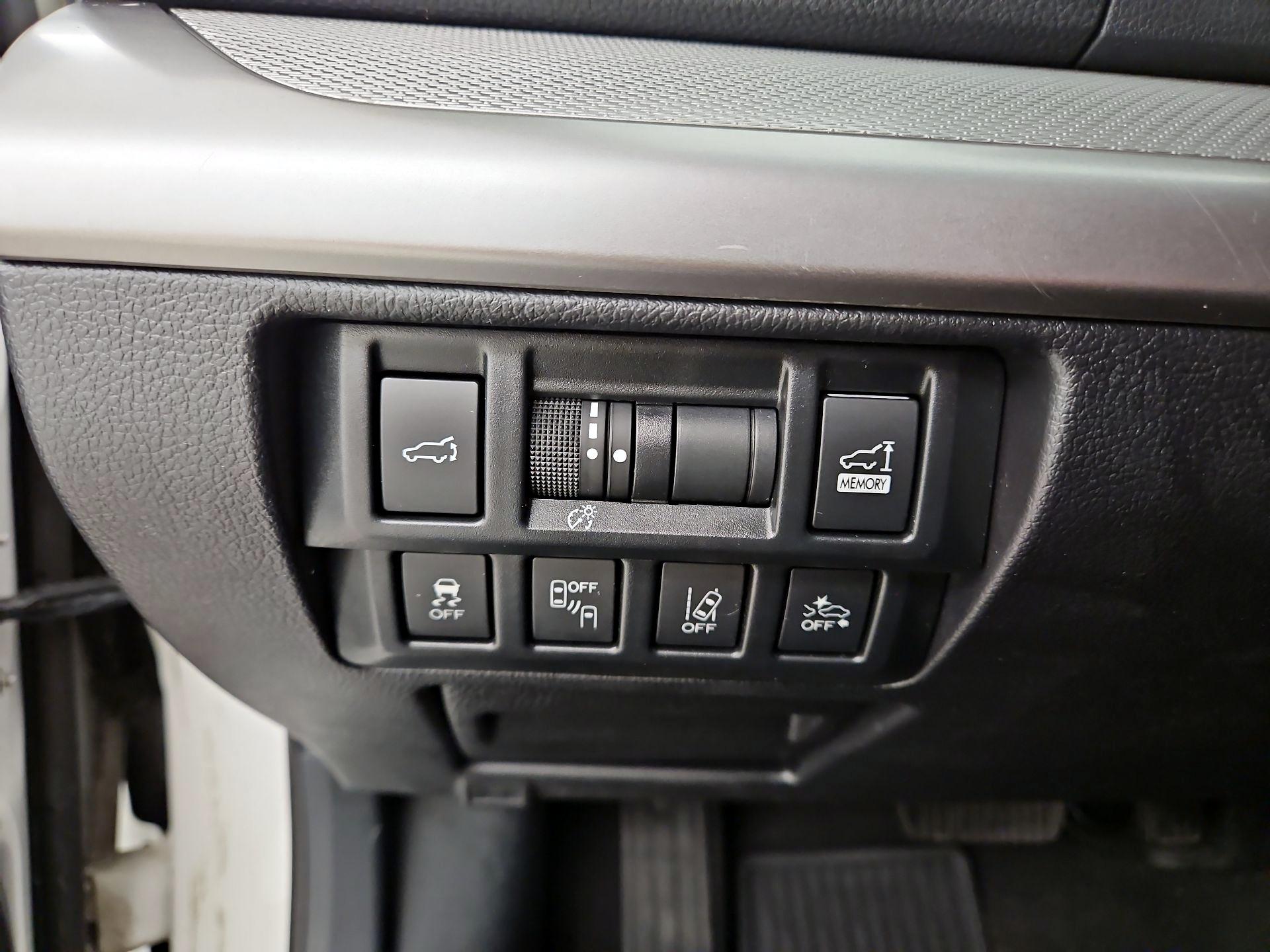 Thumbnail: 2018 Subaru Outback - 13