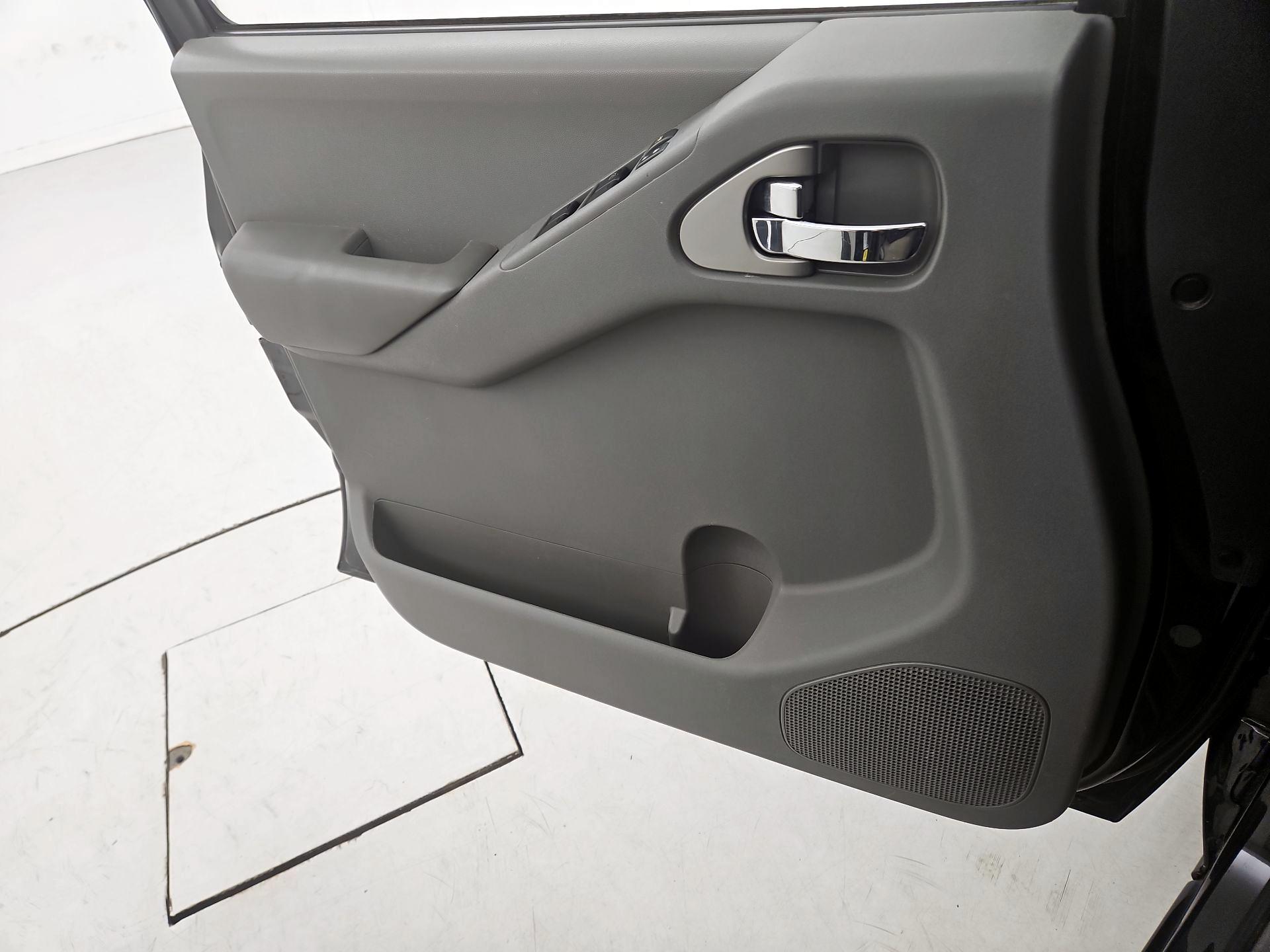 Thumbnail: 2014 Nissan Frontier - 12
