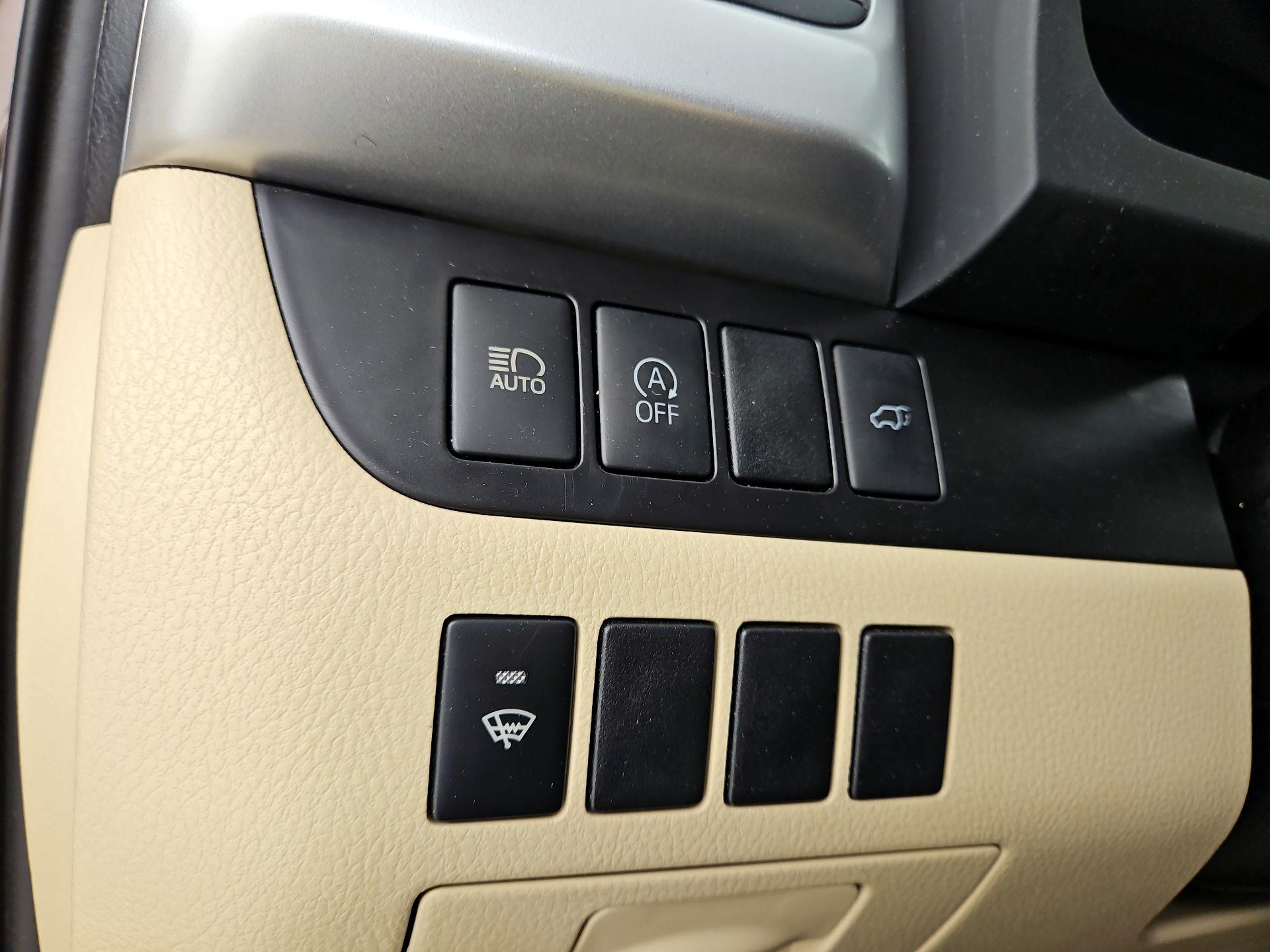 Thumbnail: 2019 Toyota Highlander - 13