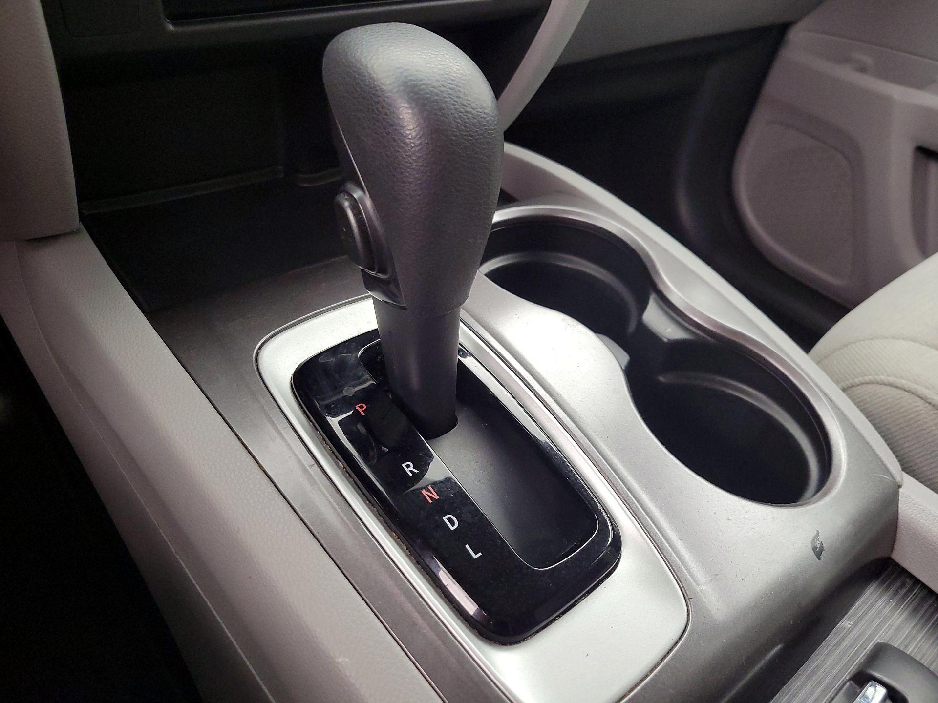 Thumbnail: 2017 Honda Pilot - 17