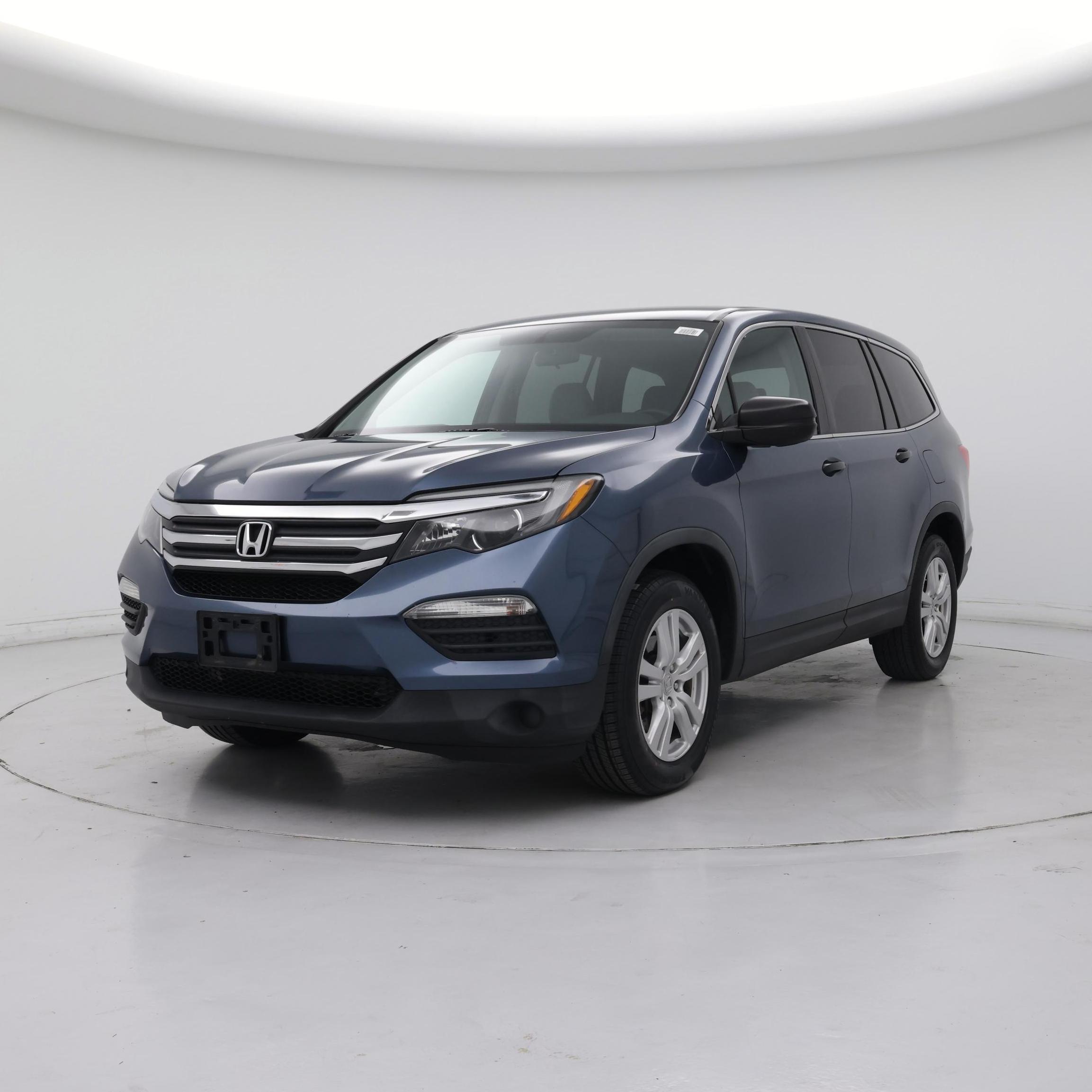 Thumbnail: 2017 Honda Pilot - 4