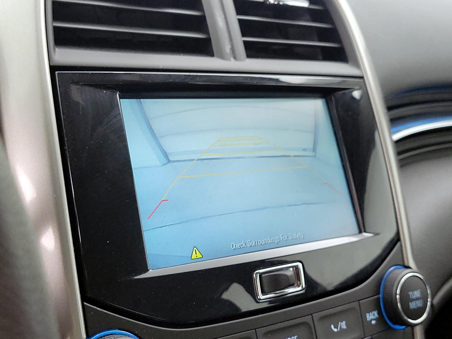 Thumbnail: 2016 Chevrolet Malibu - 14