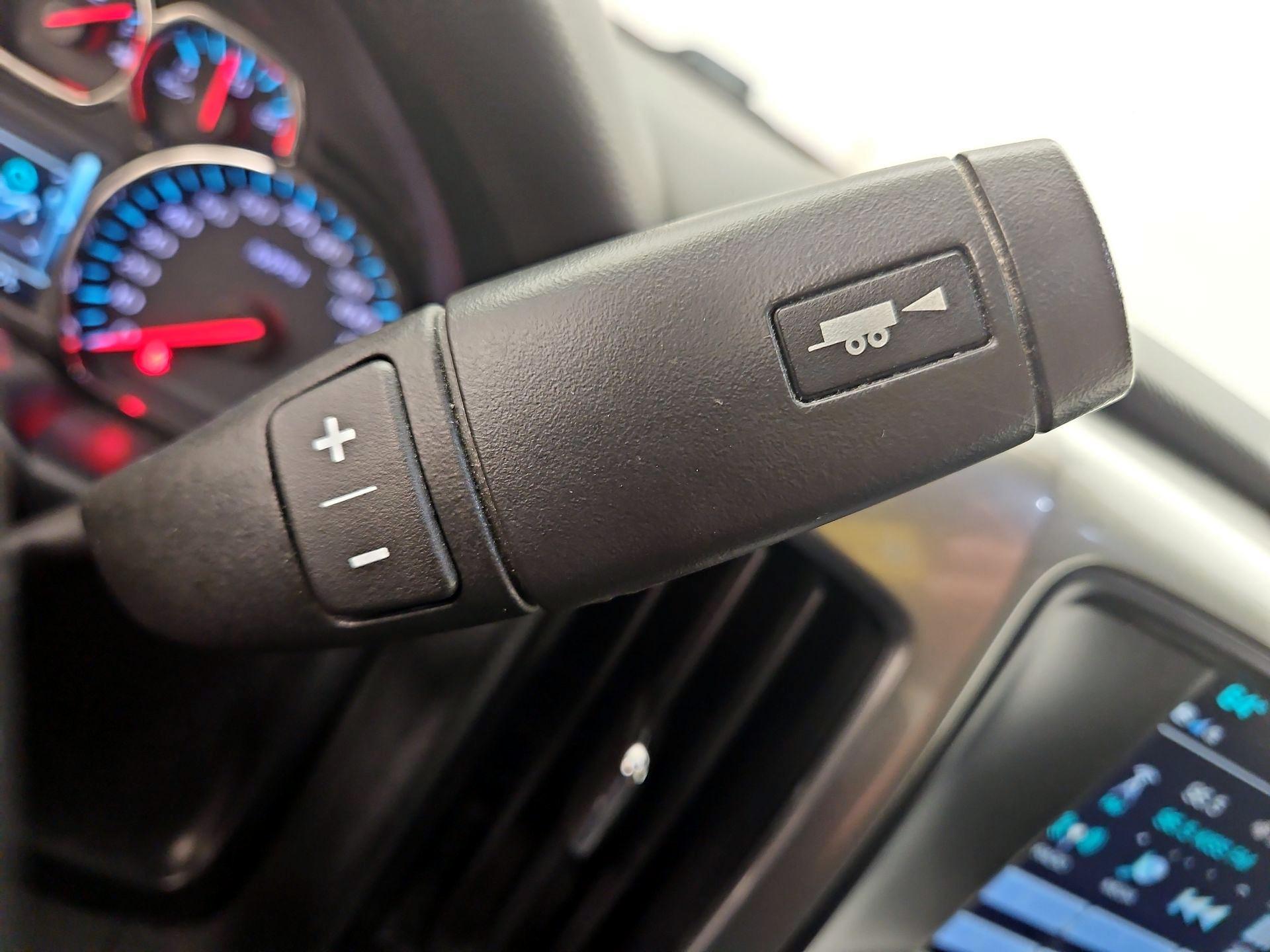 Thumbnail: 2018 Chevrolet Silverado 1500 - 17