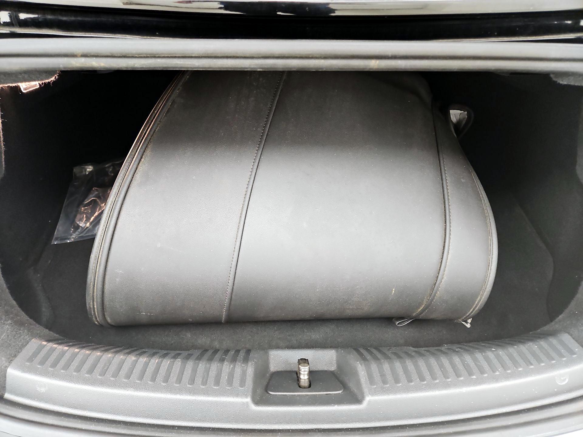 Thumbnail: 2014 Volkswagen Beetle - 19
