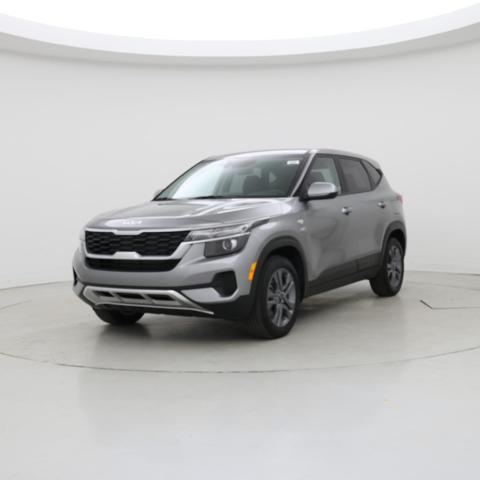 Thumbnail: 2022 Kia Seltos - 4