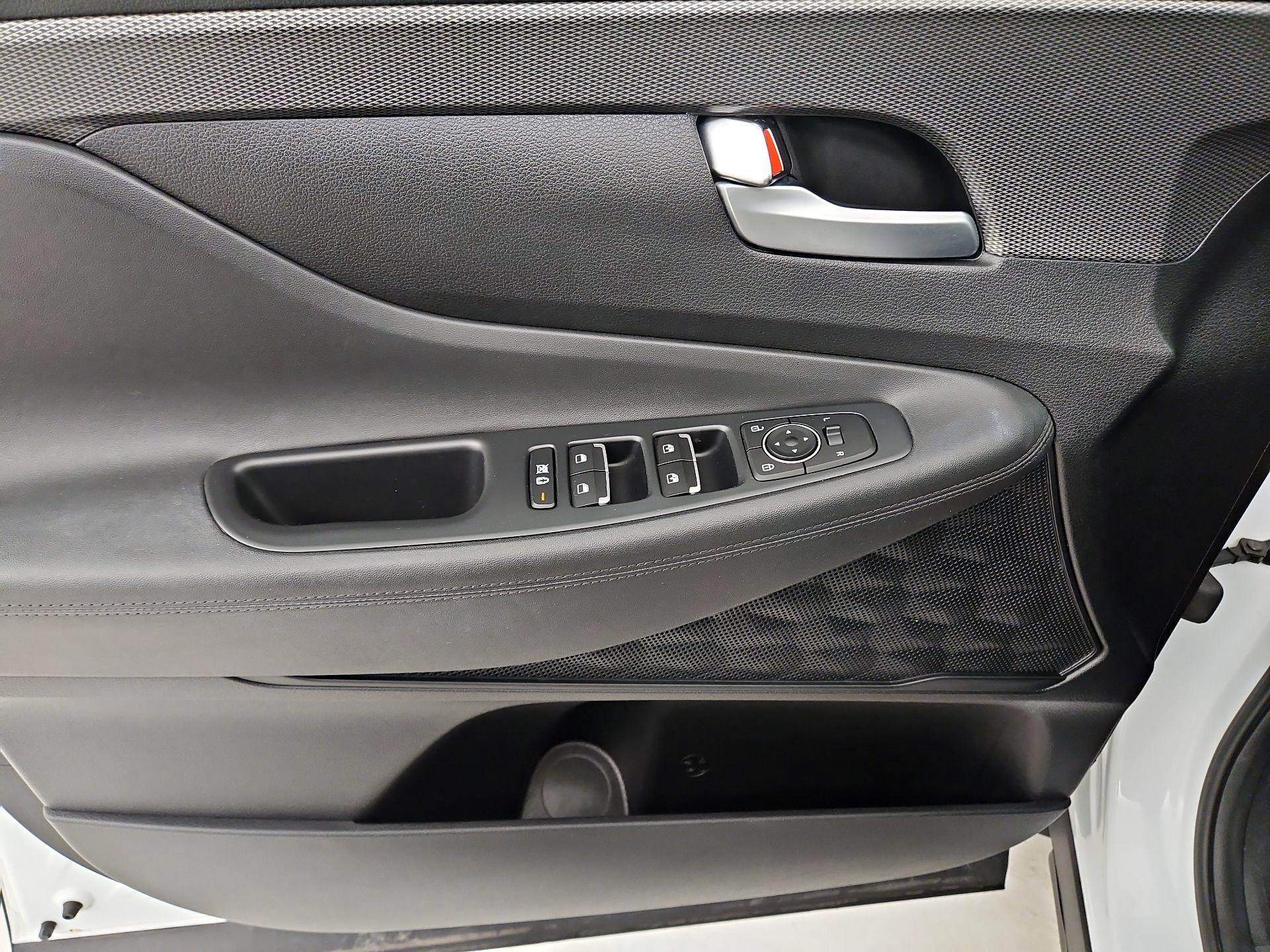 Thumbnail: 2020 Hyundai Santa Fe - 12