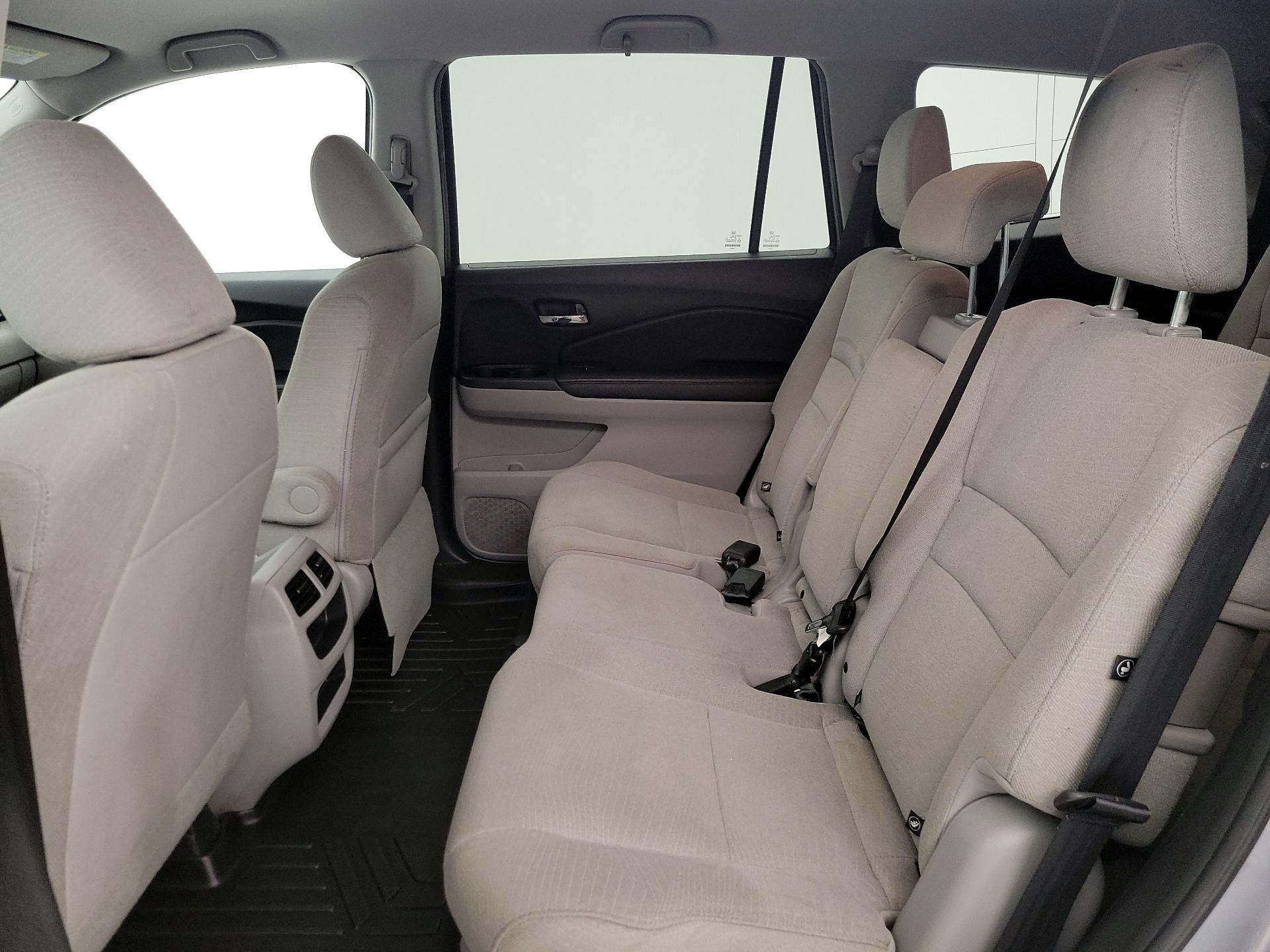 Thumbnail: 2016 Honda Pilot - 19
