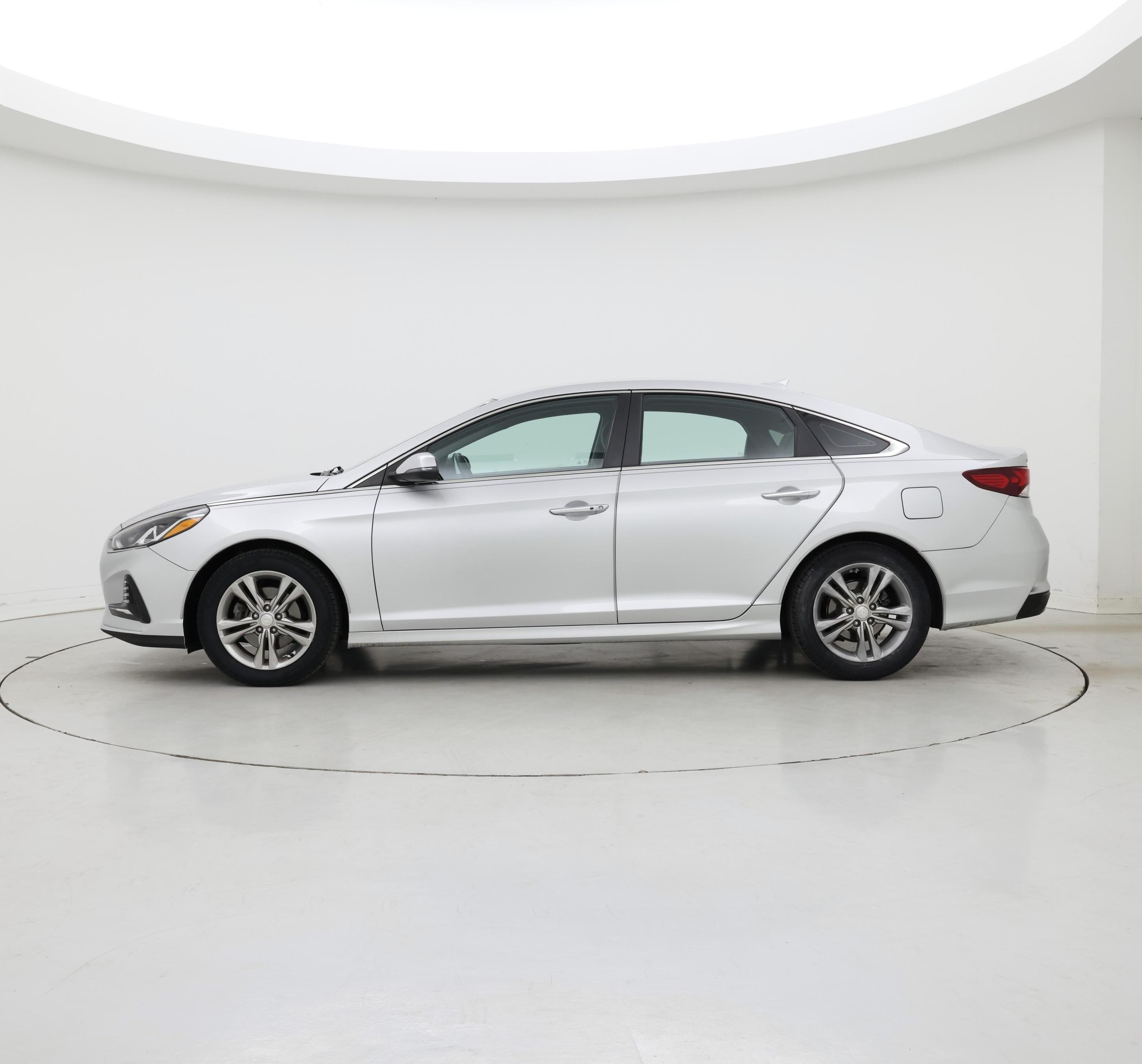 Thumbnail: 2018 Hyundai Sonata - 3