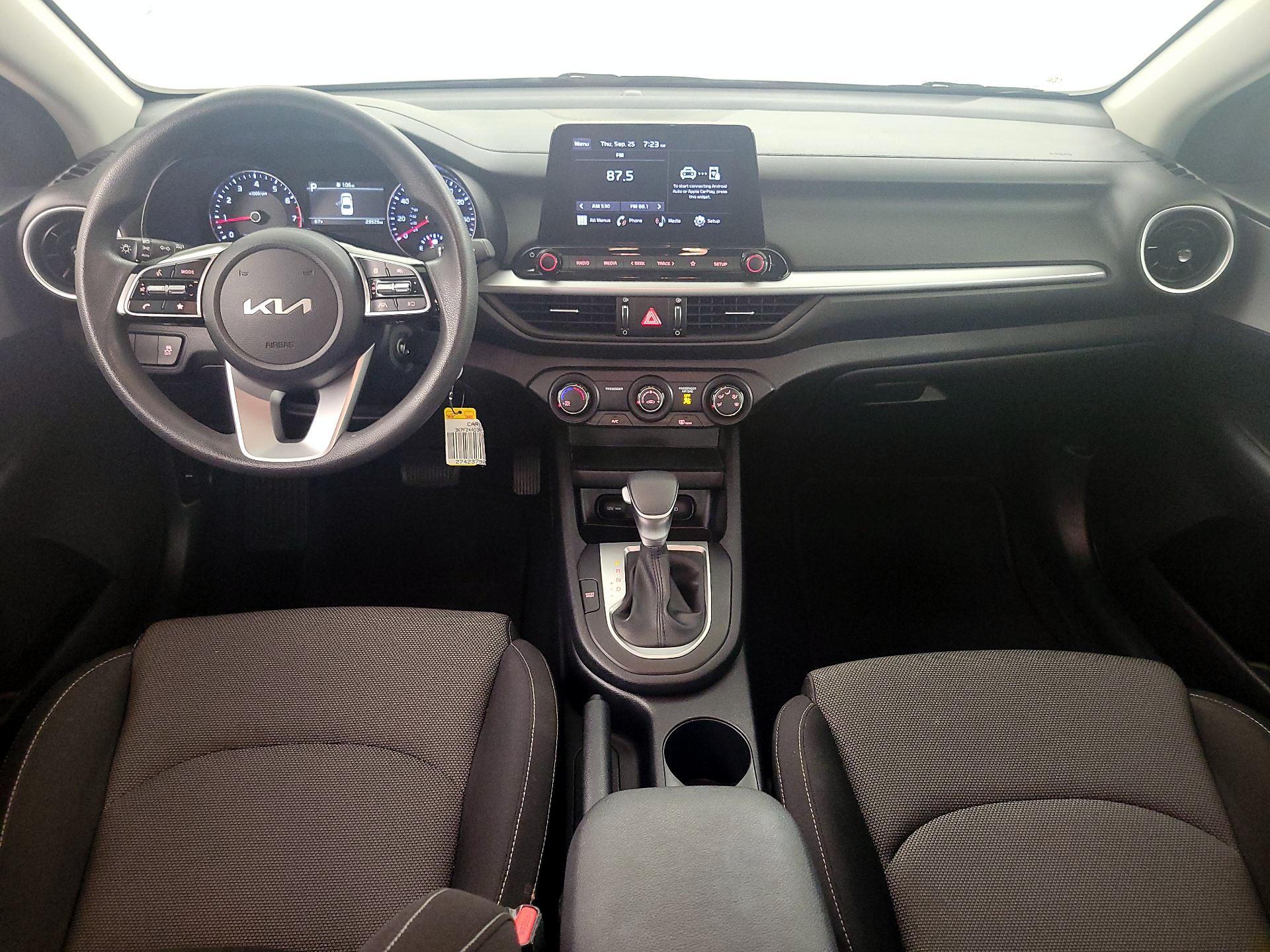 Thumbnail: 2024 Kia Forte - 9