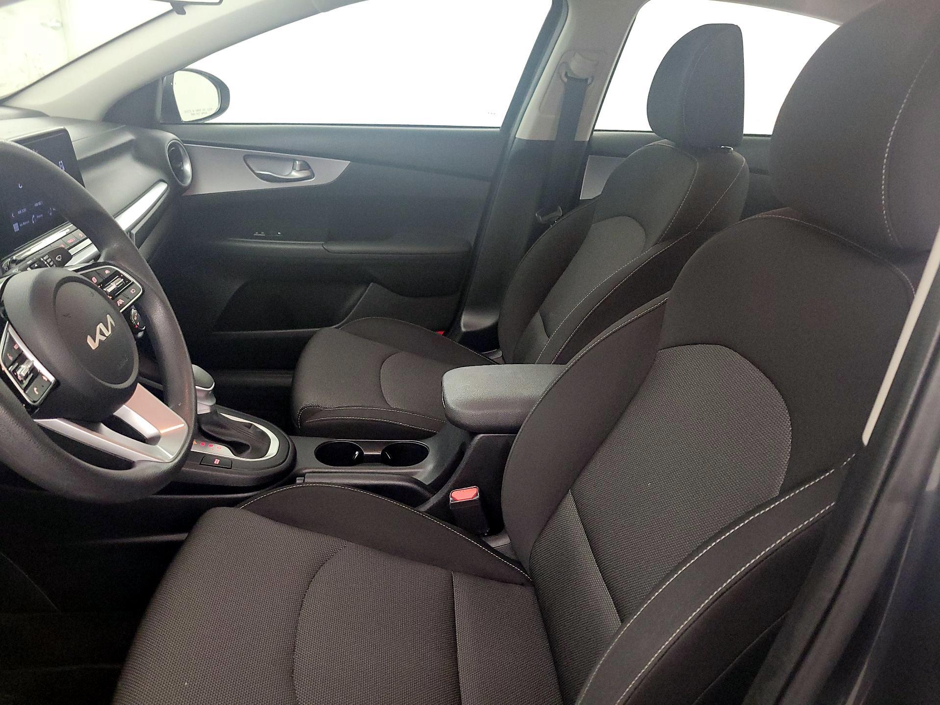 Thumbnail: 2024 Kia Forte - 11