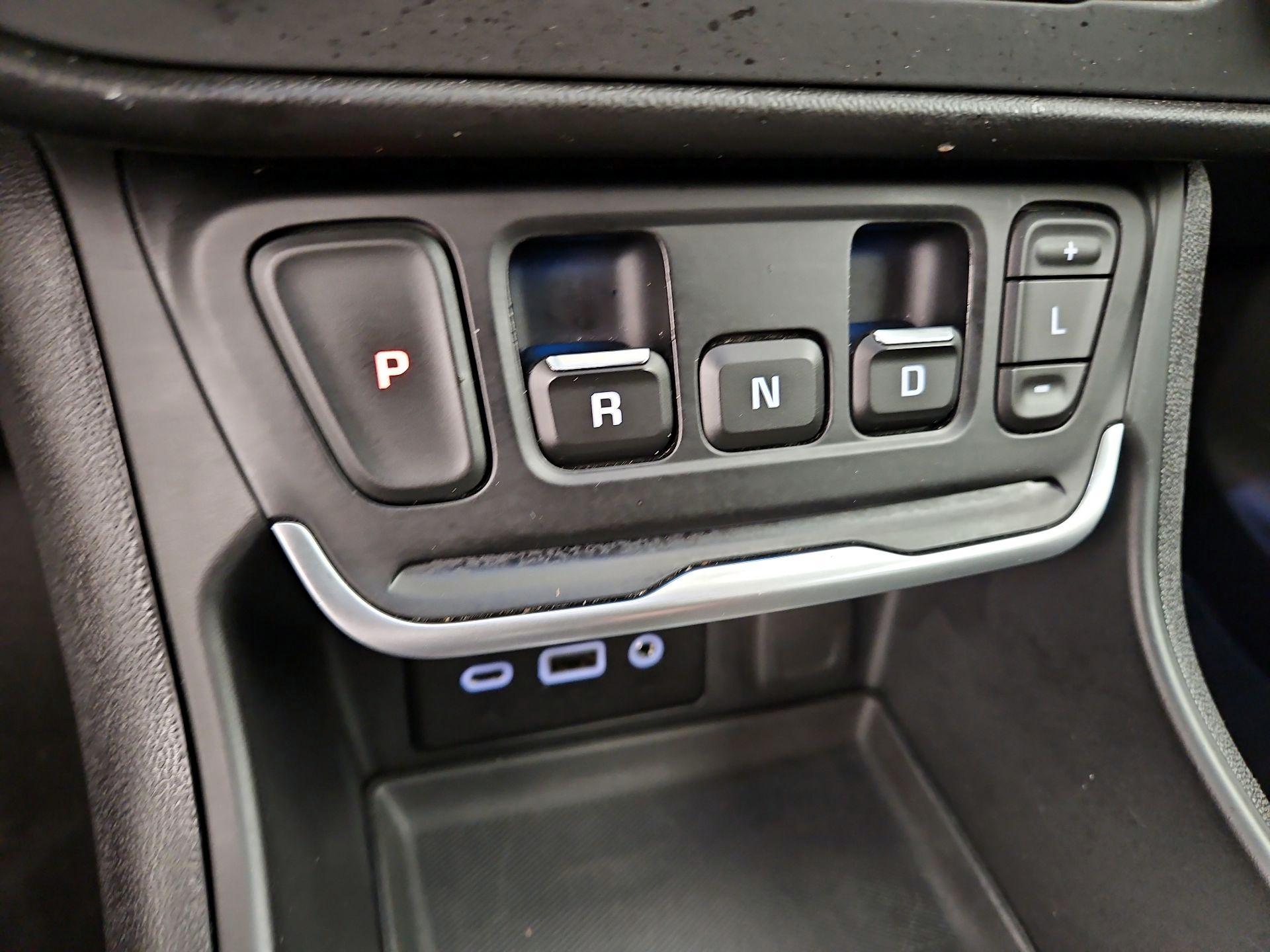Thumbnail: 2019 GMC Terrain - 17