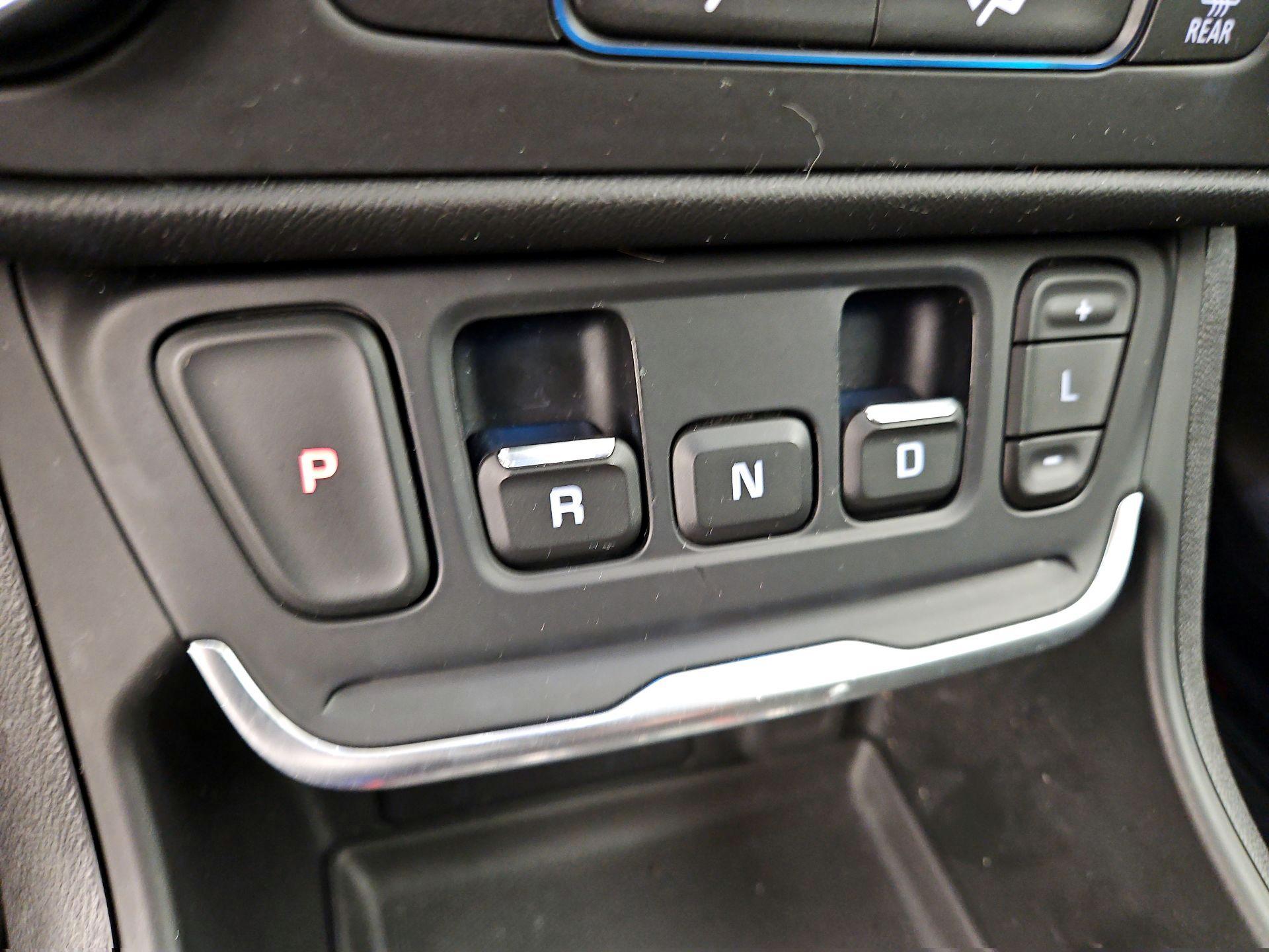Thumbnail: 2018 GMC Terrain - 17