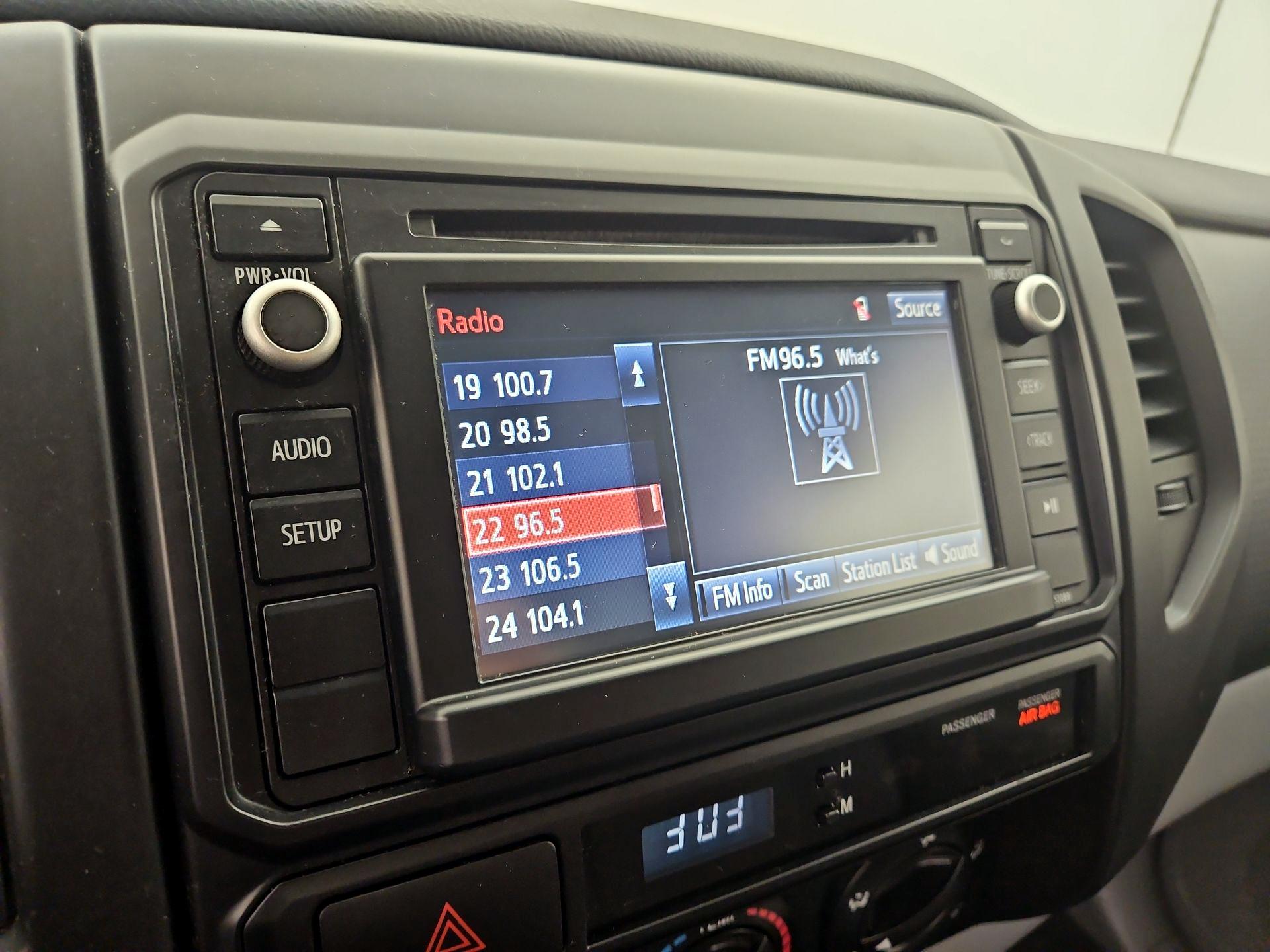 Thumbnail: 2014 Toyota Tacoma - 14