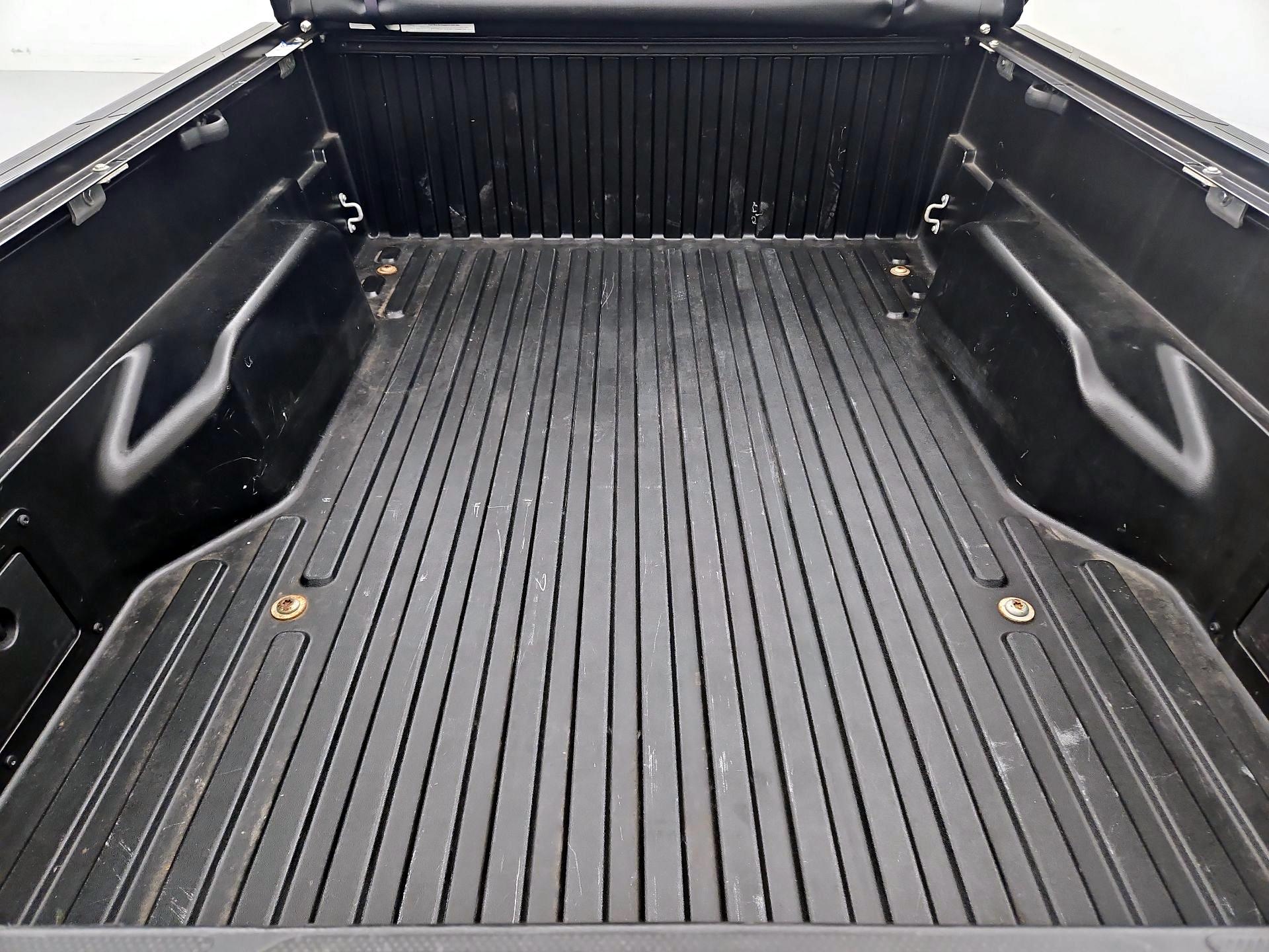 Thumbnail: 2014 Toyota Tacoma - 18
