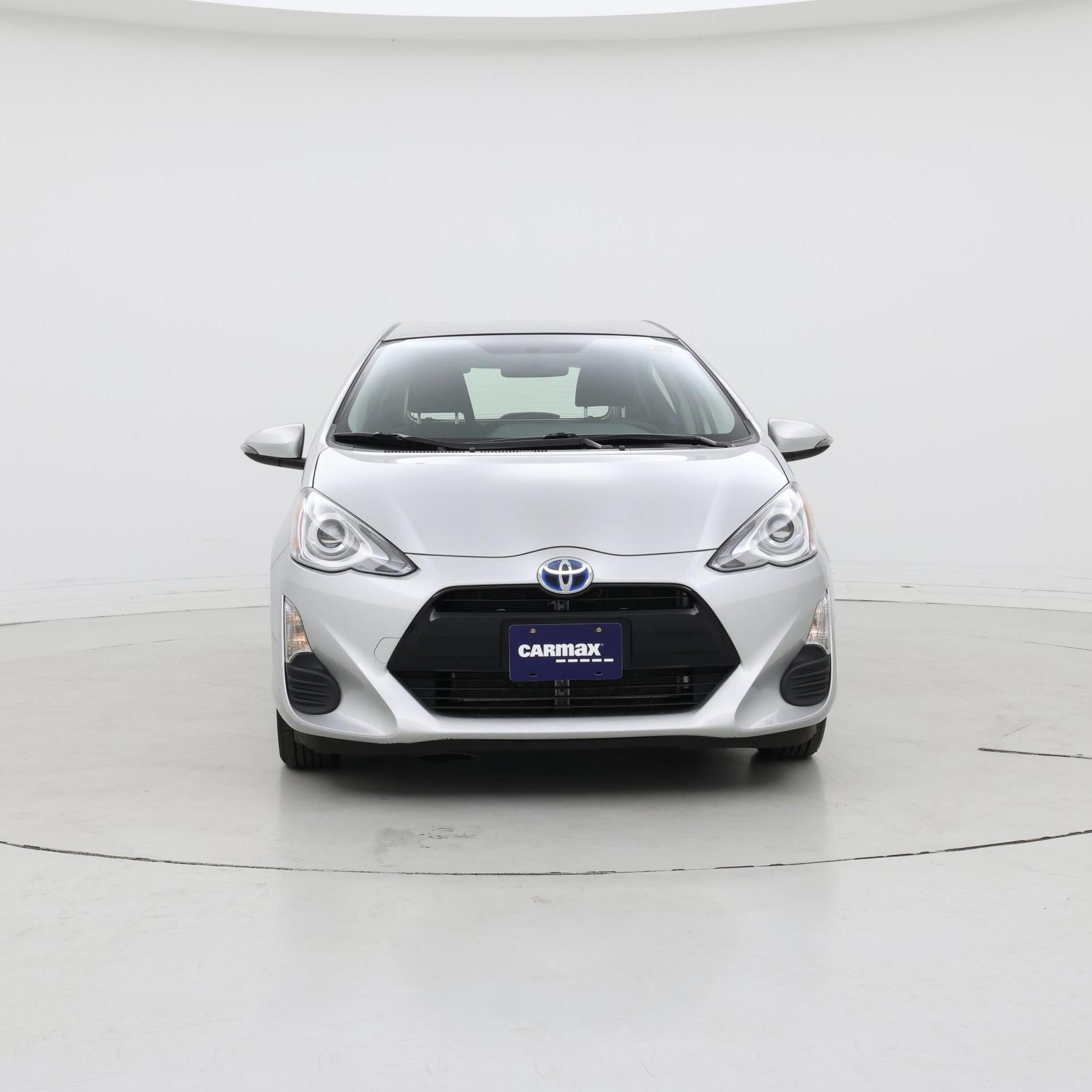 Thumbnail: 2016 Toyota Prius c - 5