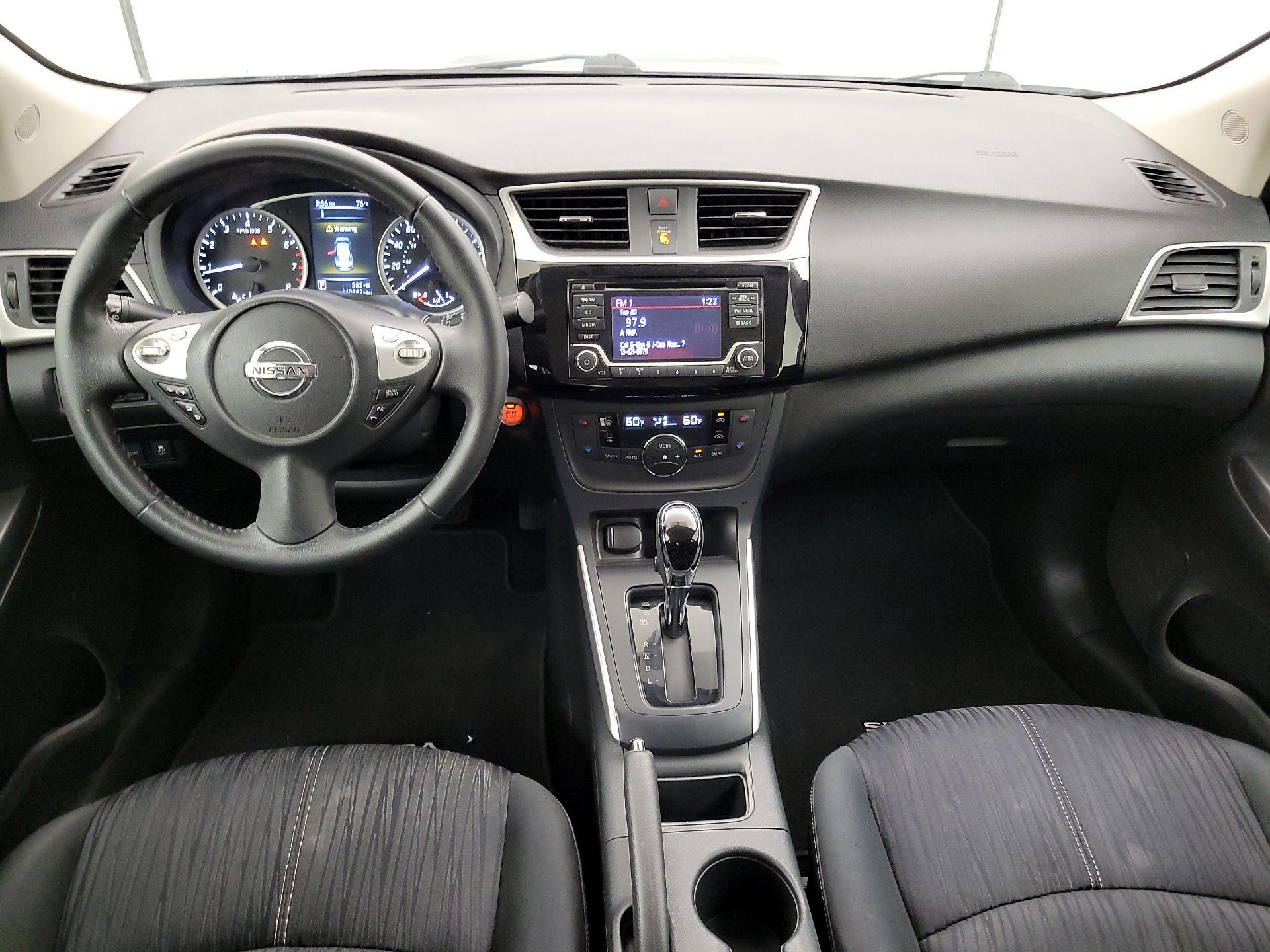 Thumbnail: 2018 Nissan Sentra - 9