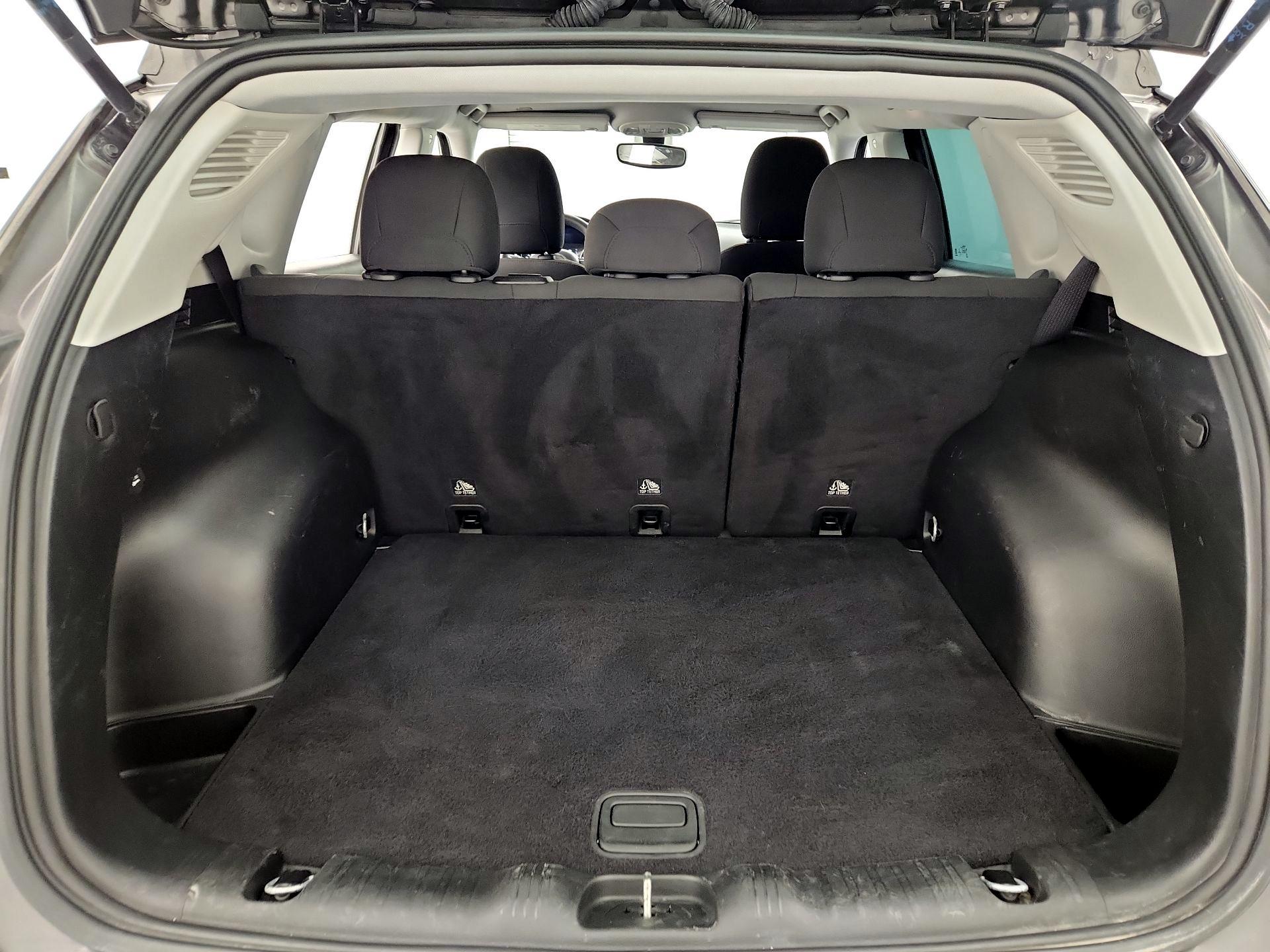 Thumbnail: 2019 Jeep Compass - 20