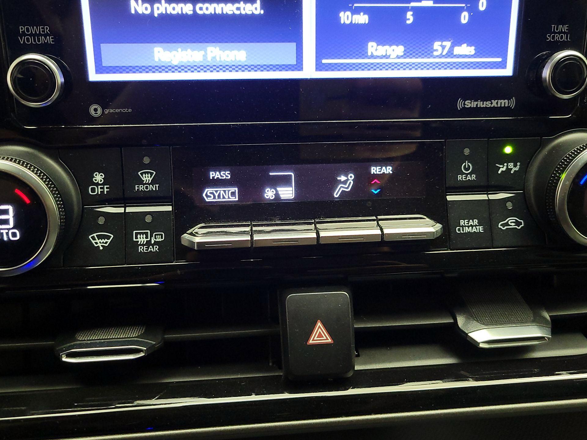 Thumbnail: 2022 Toyota Highlander - 16