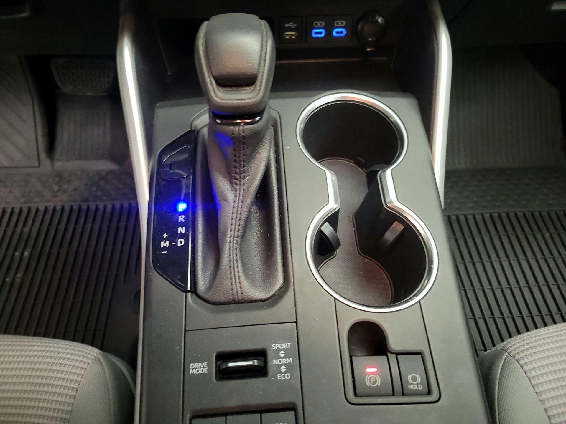 Thumbnail: 2022 Toyota Highlander - 17