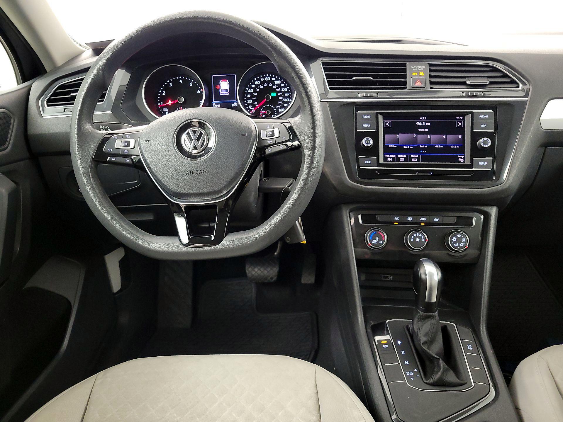 Thumbnail: 2019 Volkswagen Tiguan - 9