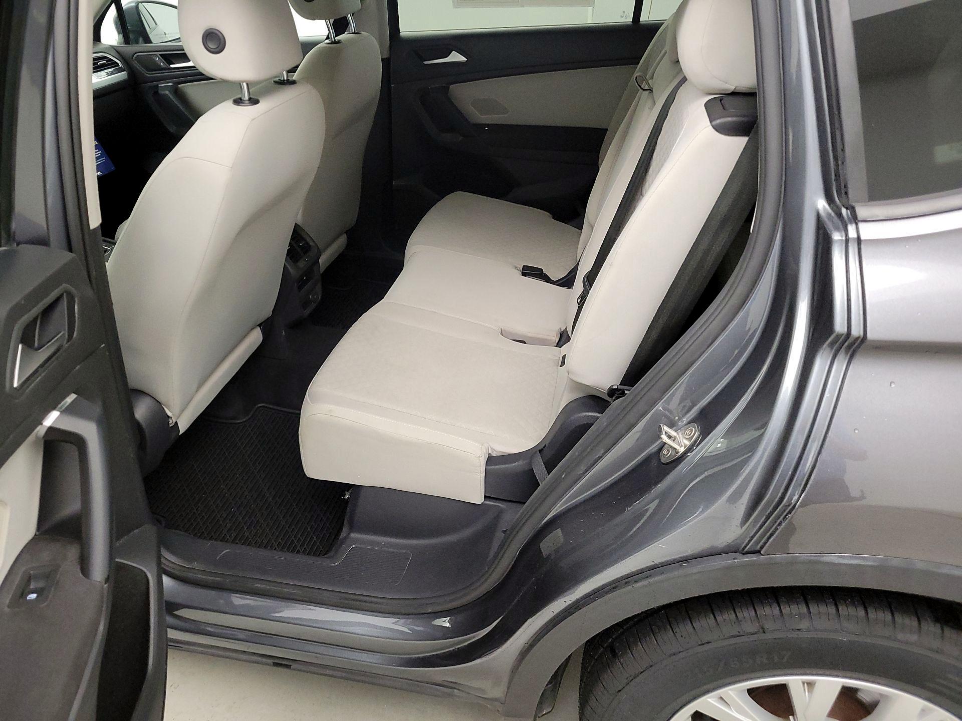 Thumbnail: 2019 Volkswagen Tiguan - 19