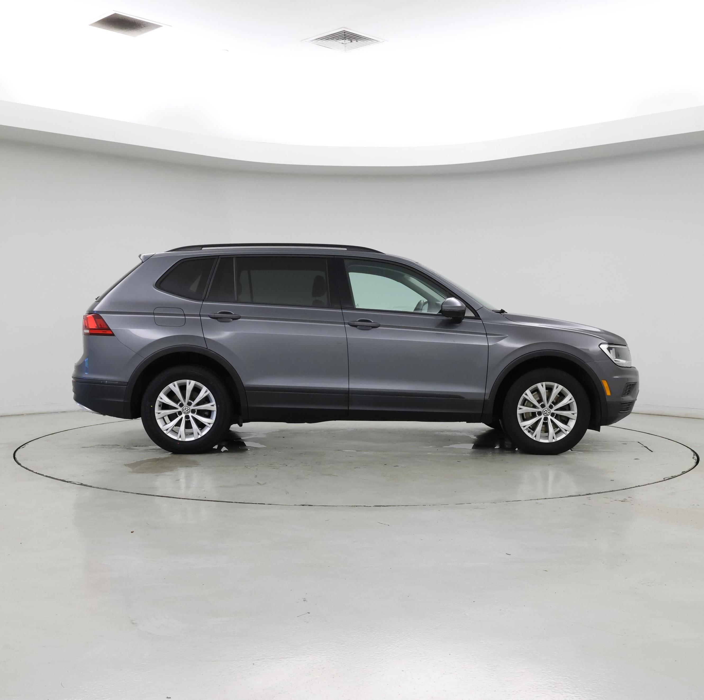 Thumbnail: 2019 Volkswagen Tiguan - 7