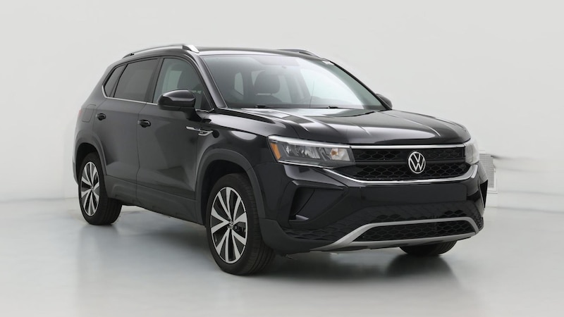 2022 Volkswagen Taos SE Hero Image