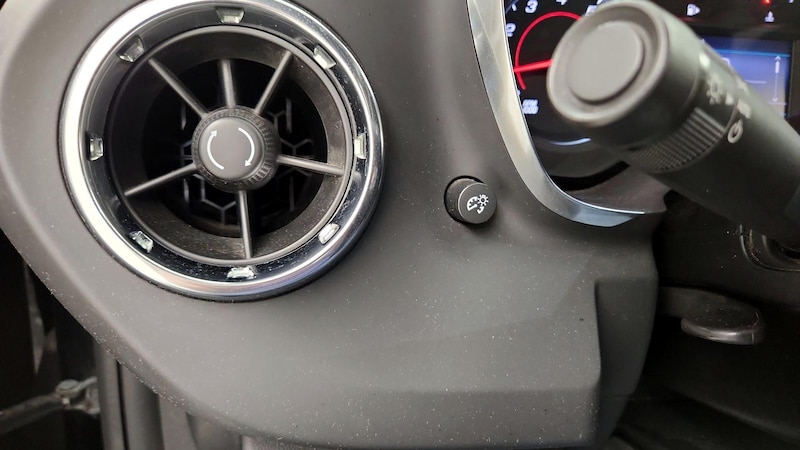 2020 Chevrolet Camaro LT 13