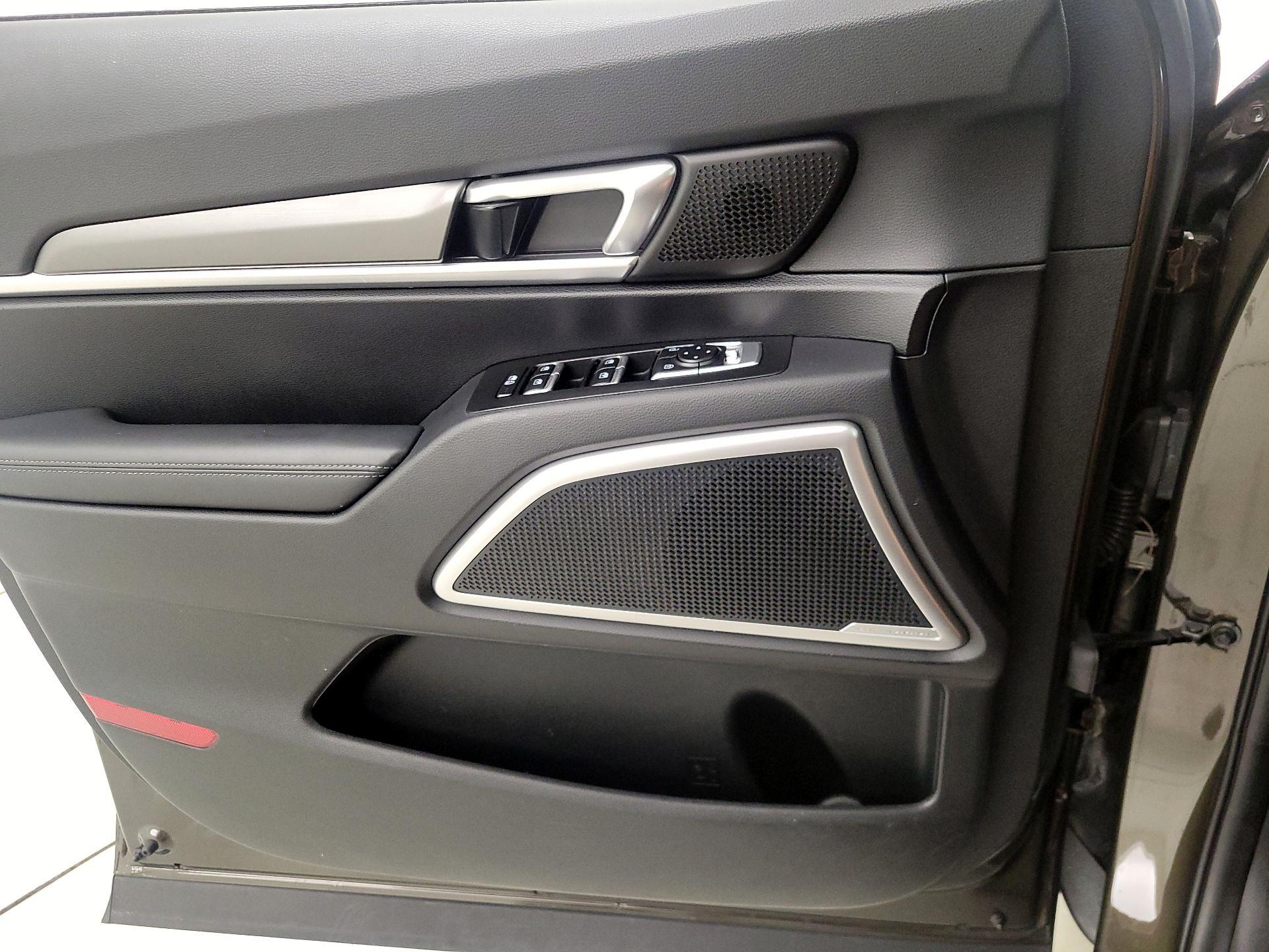 Thumbnail: 2022 Kia Telluride - 12