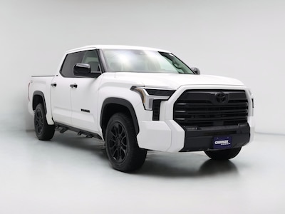 White 2024 Toyota Tundra SR5