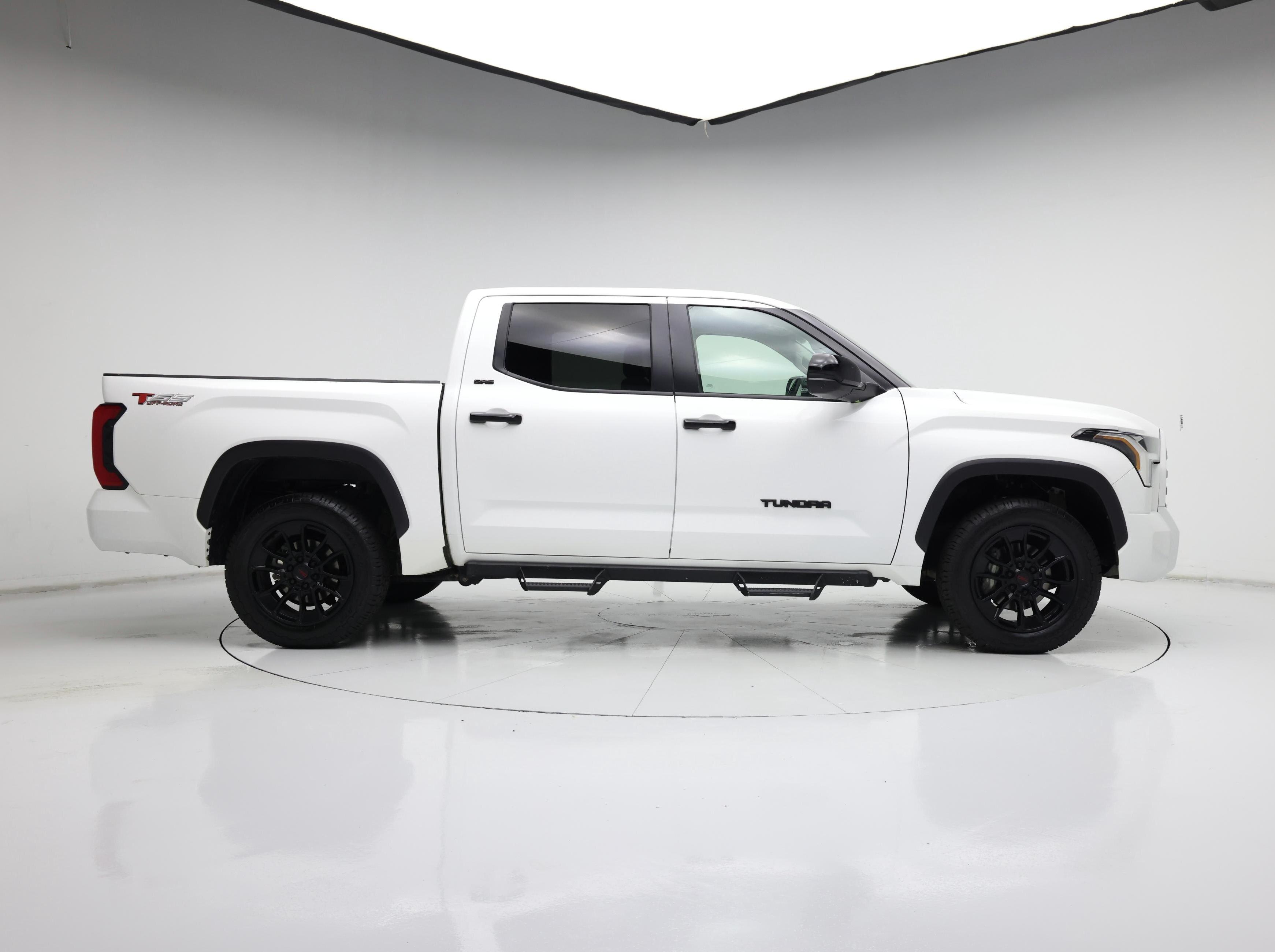 Thumbnail: 2024 Toyota Tundra - 7