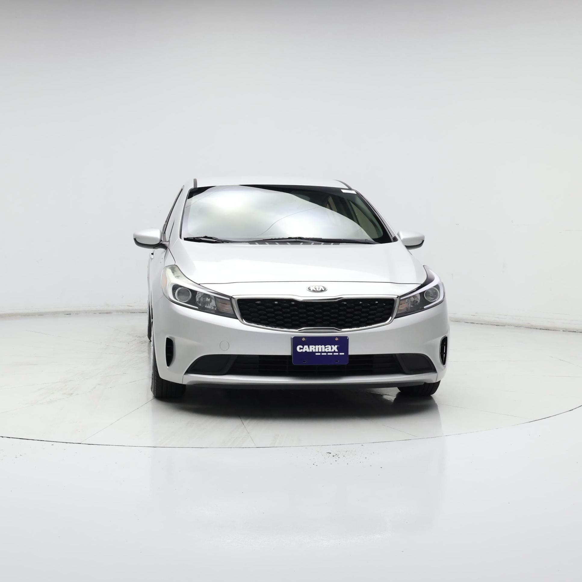 Thumbnail: 2017 Kia Forte - 5