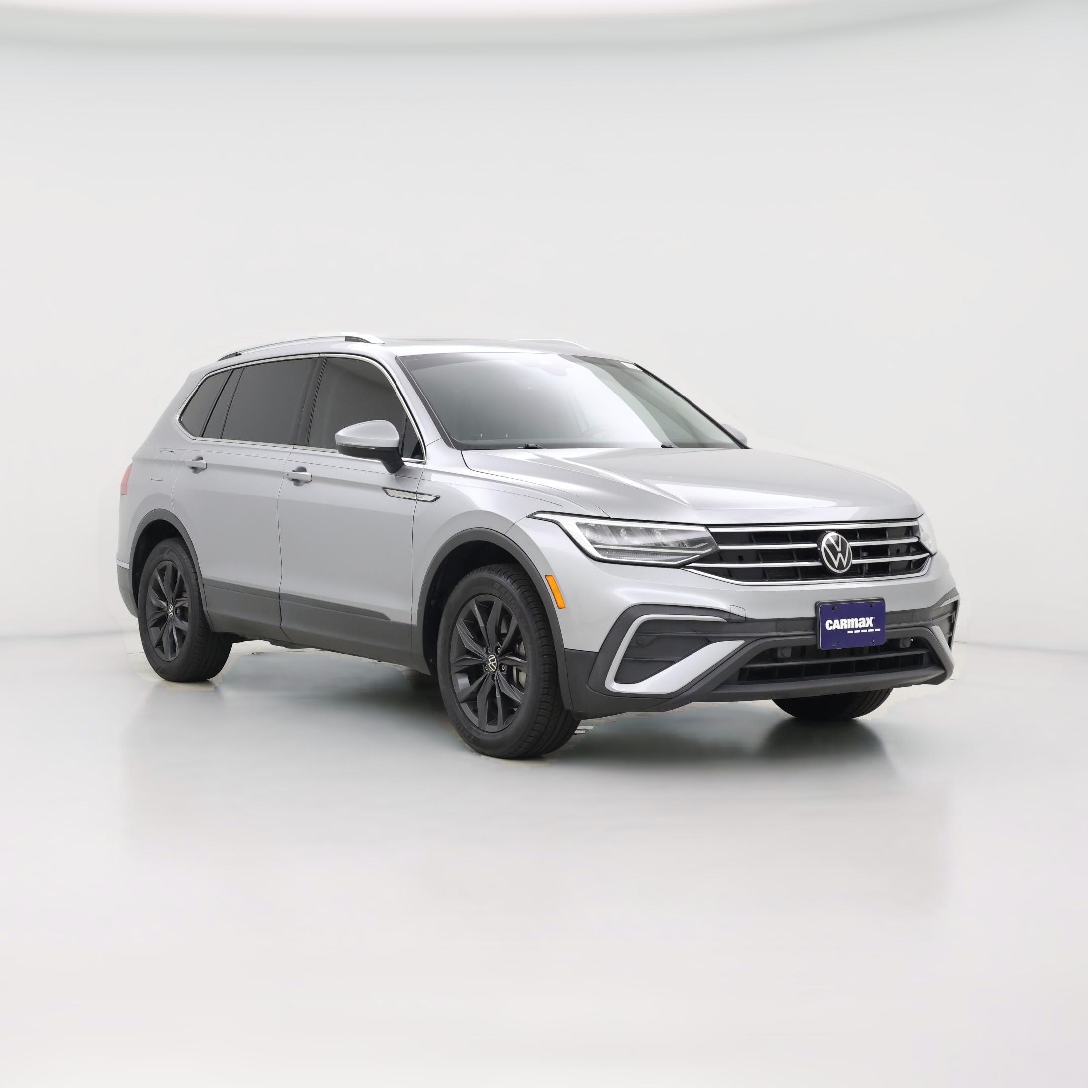 Thumbnail: 2022 Volkswagen Tiguan - 1