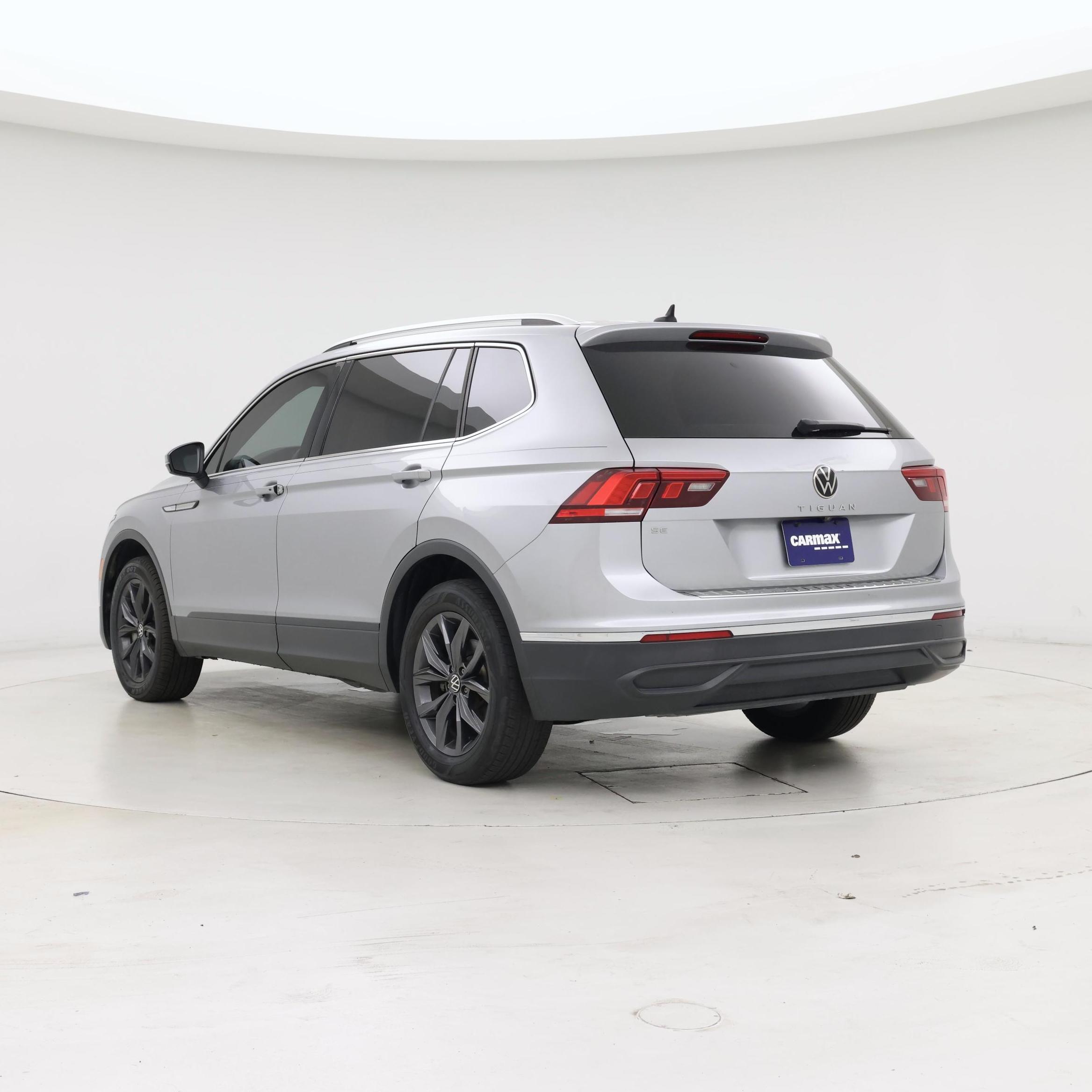 Thumbnail: 2022 Volkswagen Tiguan - 2