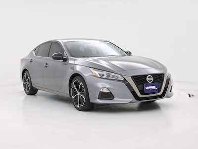 Silver 2022 Nissan Altima SR