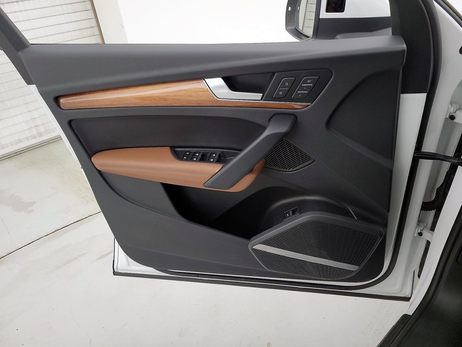 Thumbnail: 2023 Audi Q5 - 12