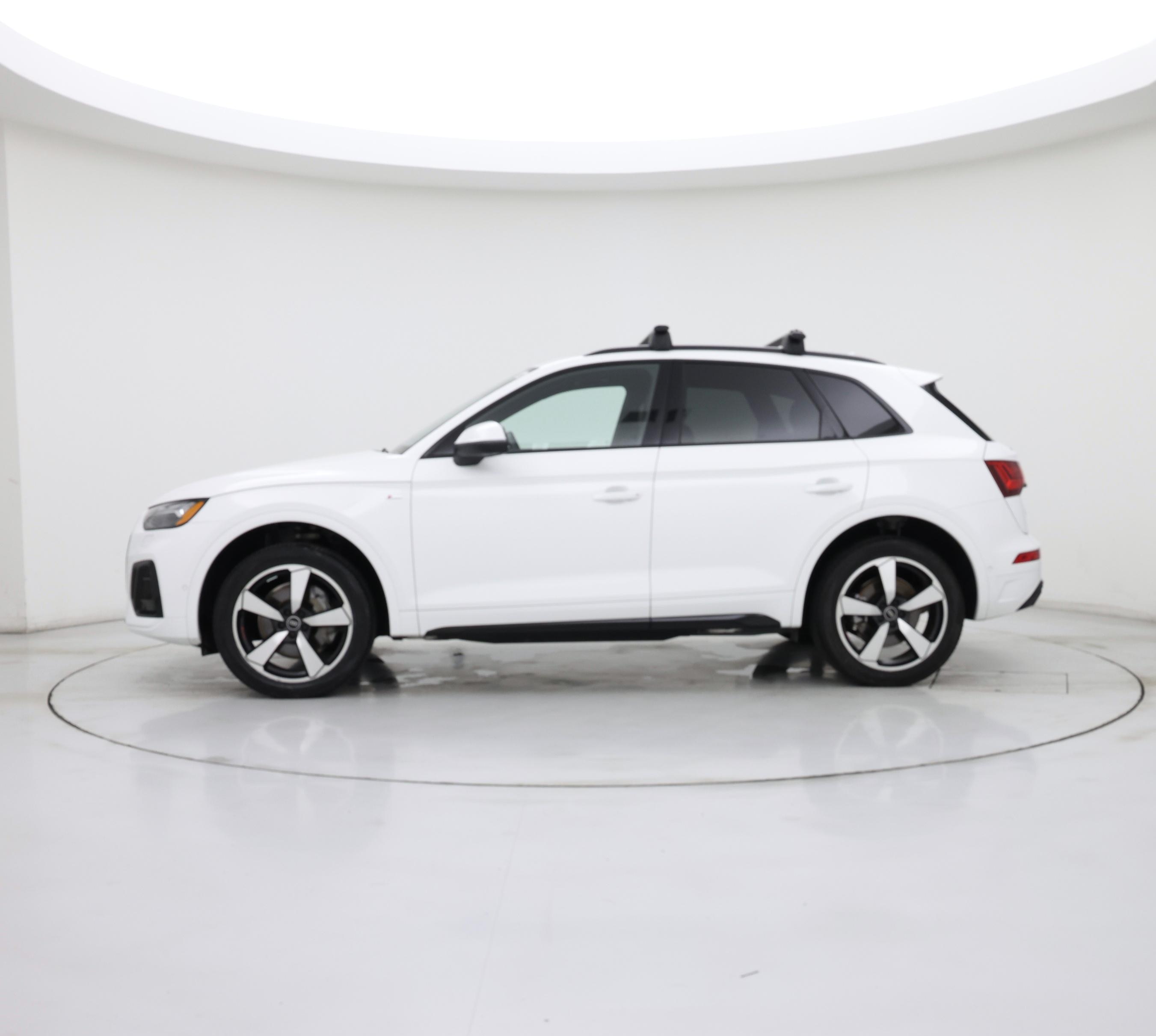 Thumbnail: 2023 Audi Q5 - 3
